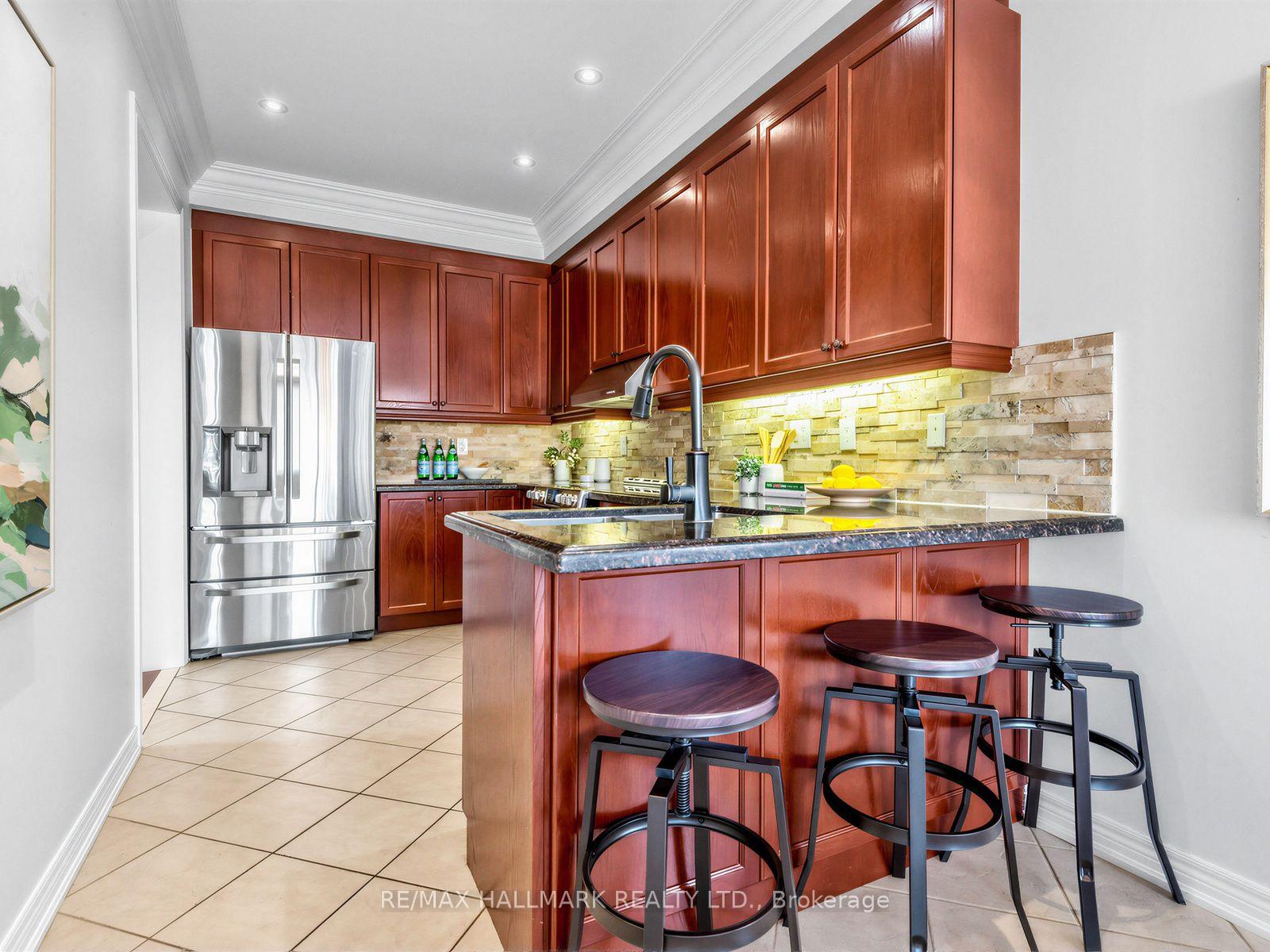 Photo 16 of 37 Cherry Bush Road, Vaughan, Patterson — HOMEH