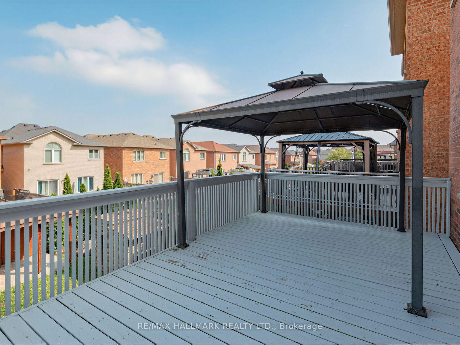 Photo 20 of 37 Cherry Bush Road, Vaughan, Patterson — HOMEH