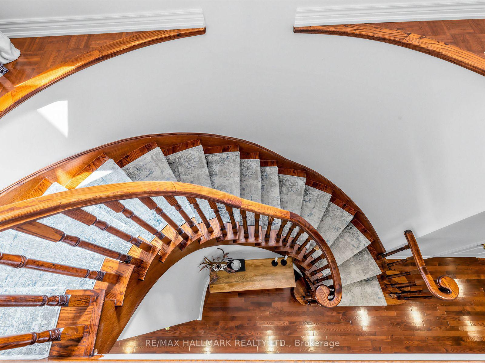 Photo 23 of 37 Cherry Bush Road, Vaughan, Patterson — HOMEH