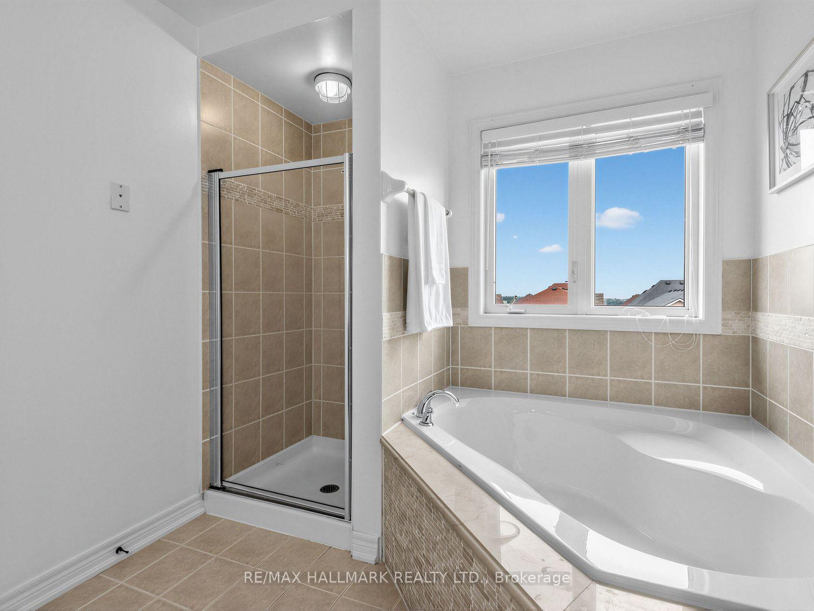 Photo 28 of 37 Cherry Bush Road, Vaughan, Patterson — HOMEH