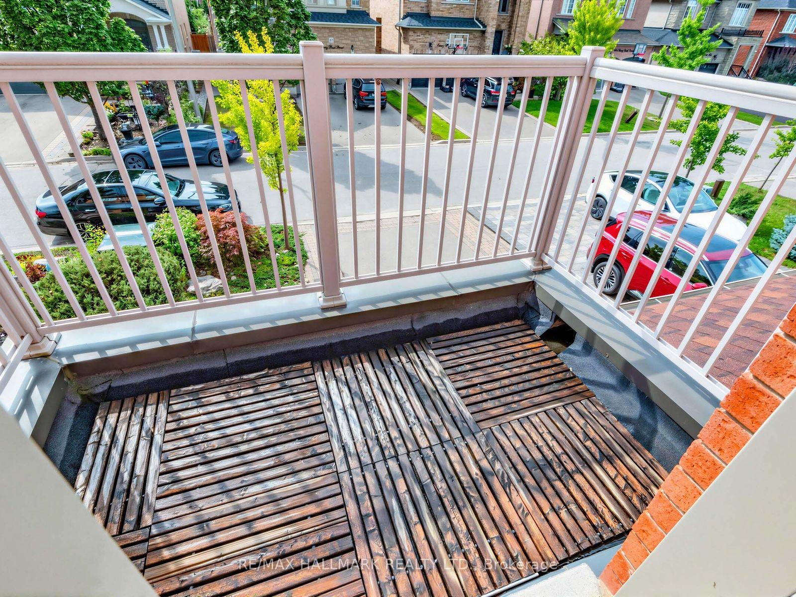 Photo 33 of 37 Cherry Bush Road, Vaughan, Patterson — HOMEH