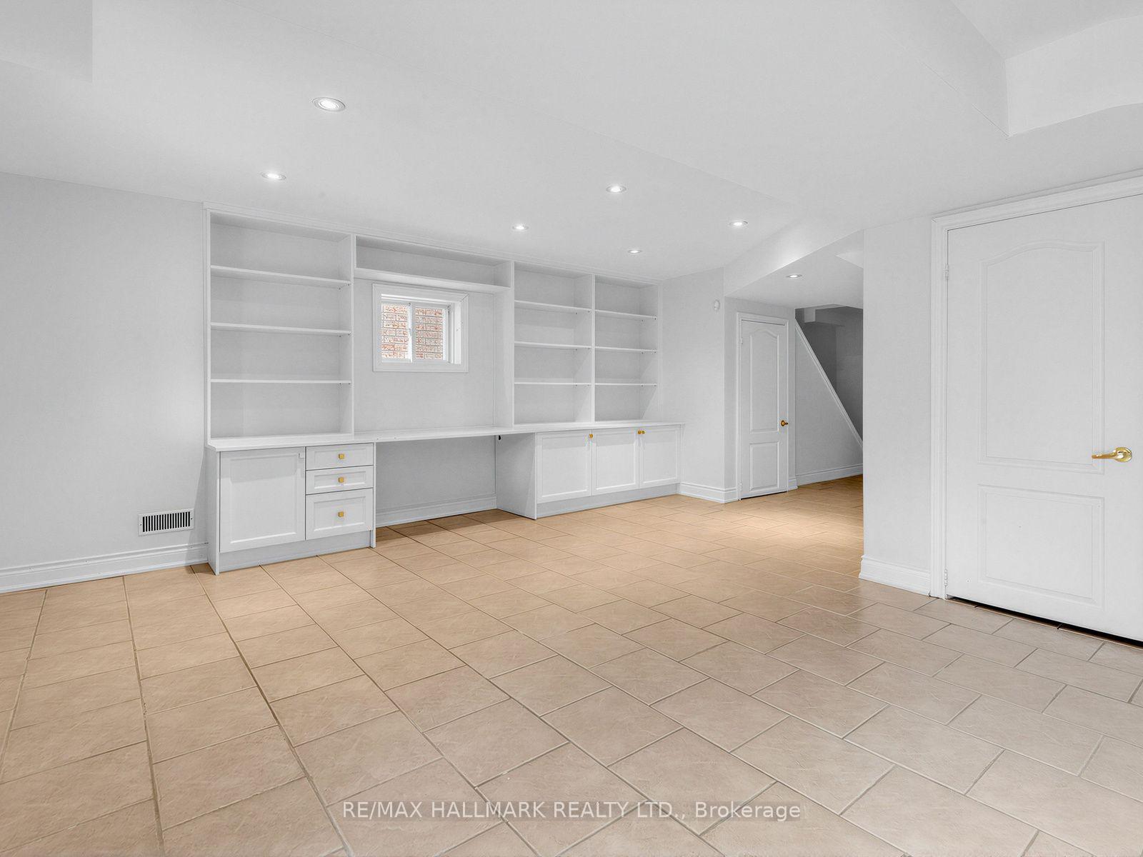 Photo 36 of 37 Cherry Bush Road, Vaughan, Patterson — HOMEH