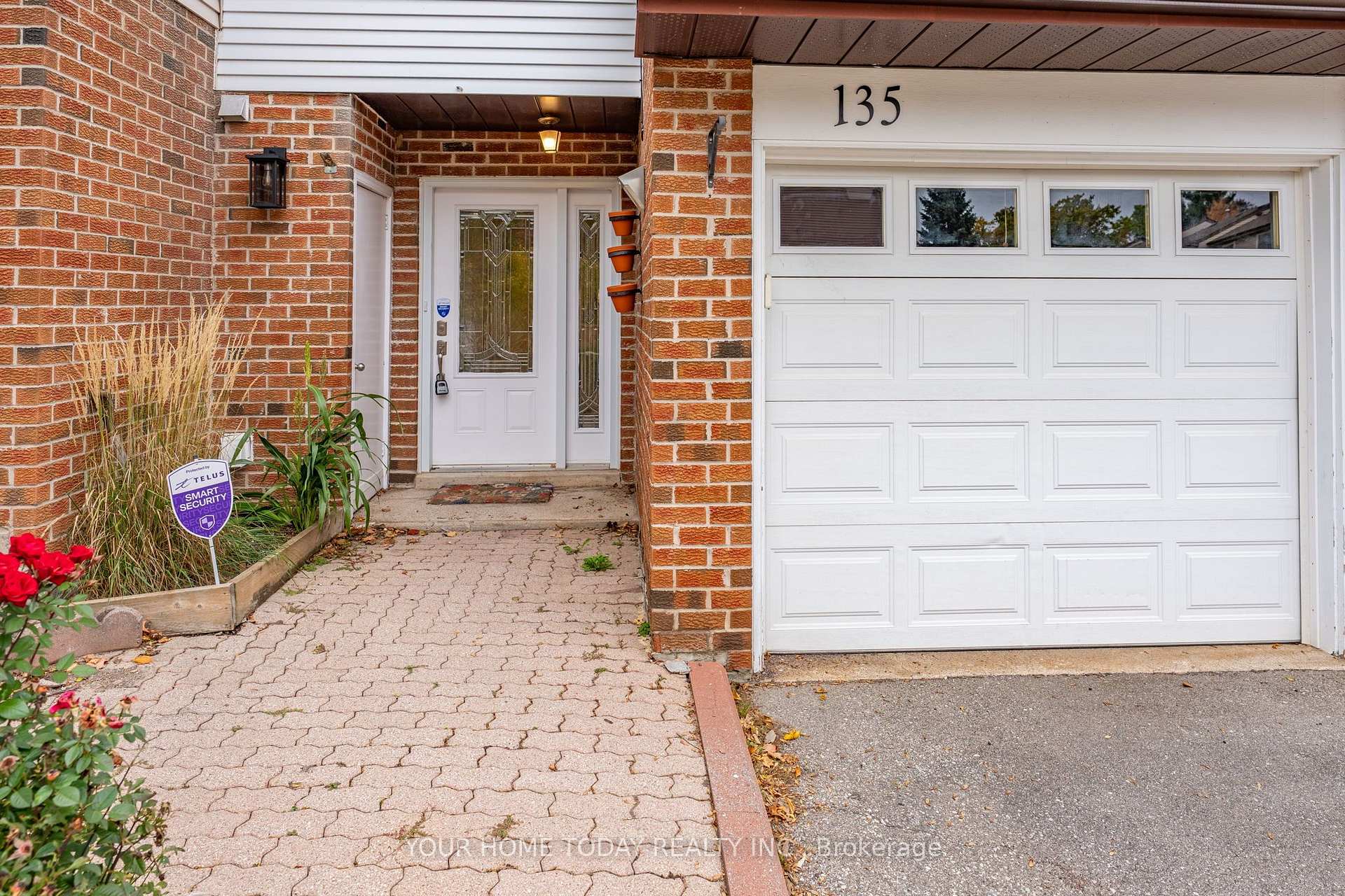 Photo 3 of 135 John Street, Halton Hills, Georgetown — HOMEH