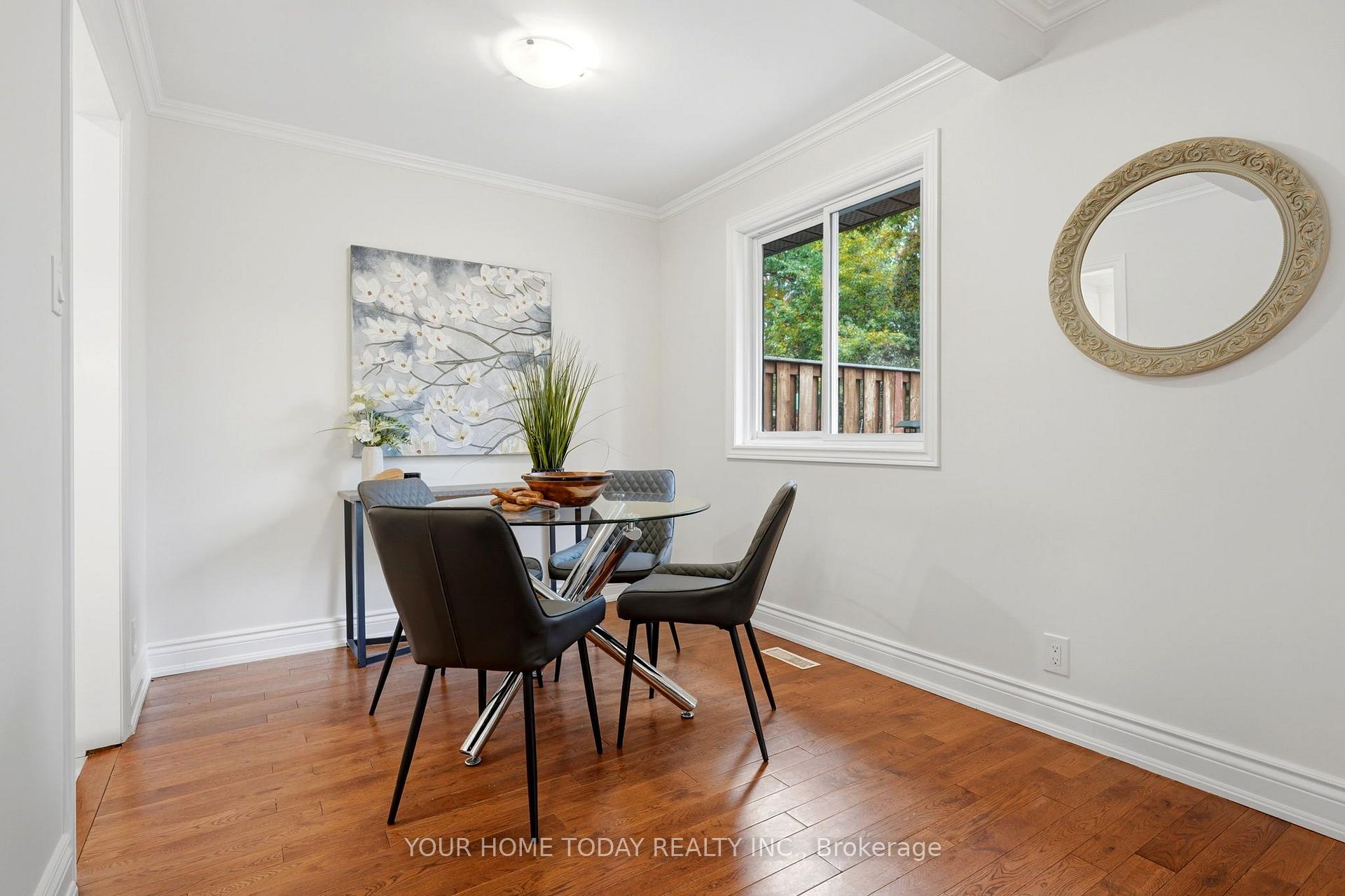 Photo 11 of 135 John Street, Halton Hills, Georgetown — HOMEH