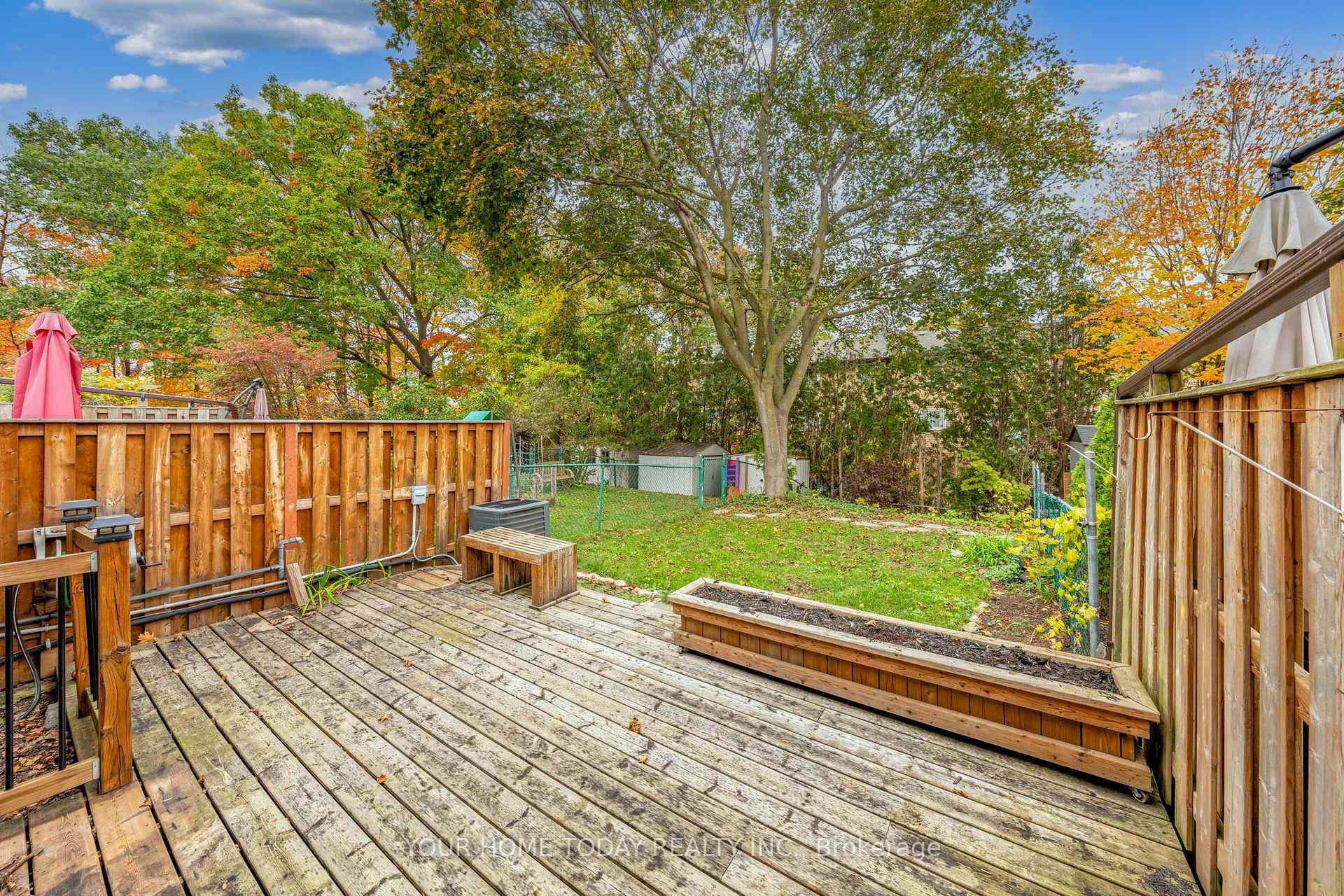 Photo 36 of 135 John Street, Halton Hills, Georgetown — HOMEH