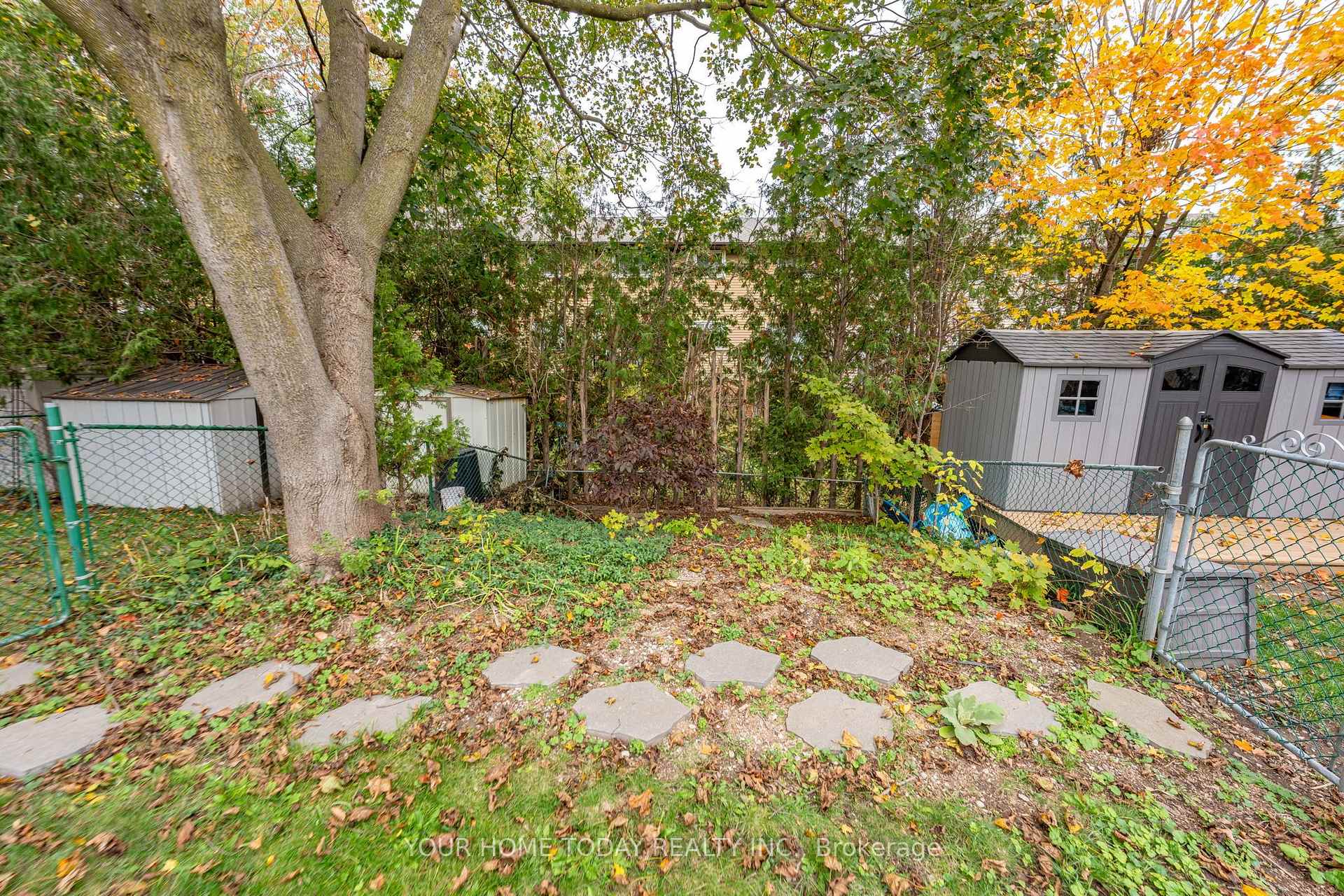 Photo 40 of 135 John Street, Halton Hills, Georgetown — HOMEH