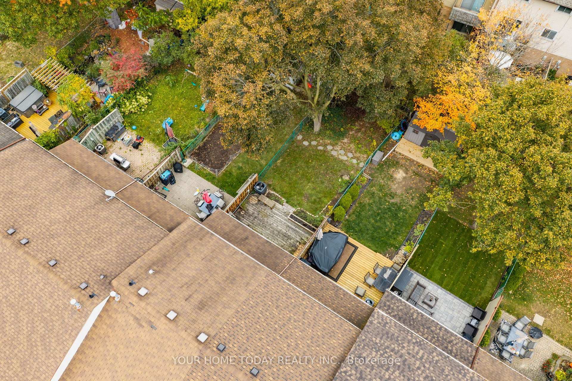 Photo 42 of 135 John Street, Halton Hills, Georgetown — HOMEH
