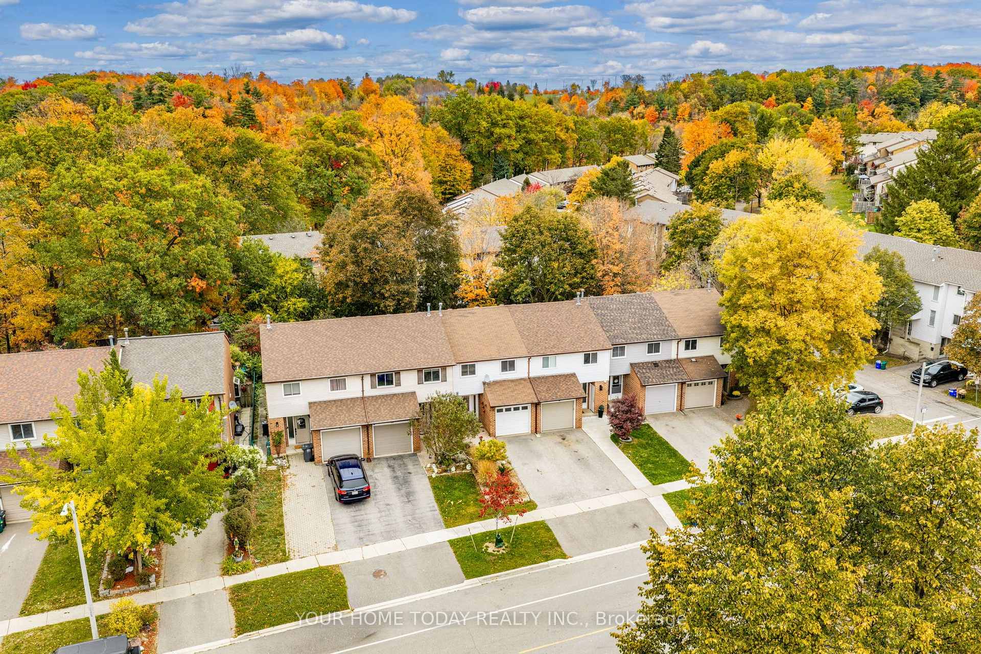 Photo 44 of 135 John Street, Halton Hills, Georgetown — HOMEH