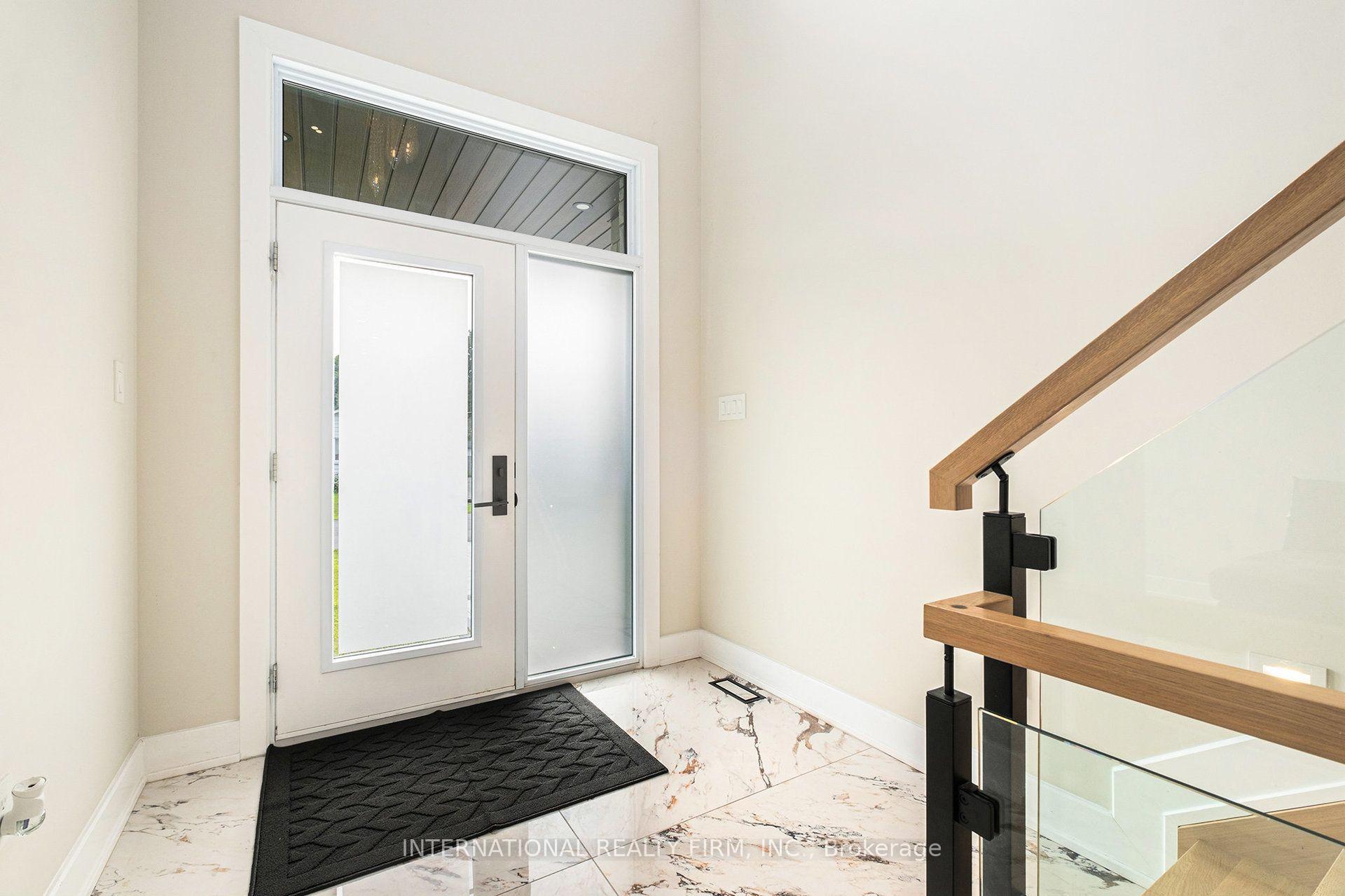Photo 5 of 79 Boyce Avenue, Ottawa, Britannia — HOMEH