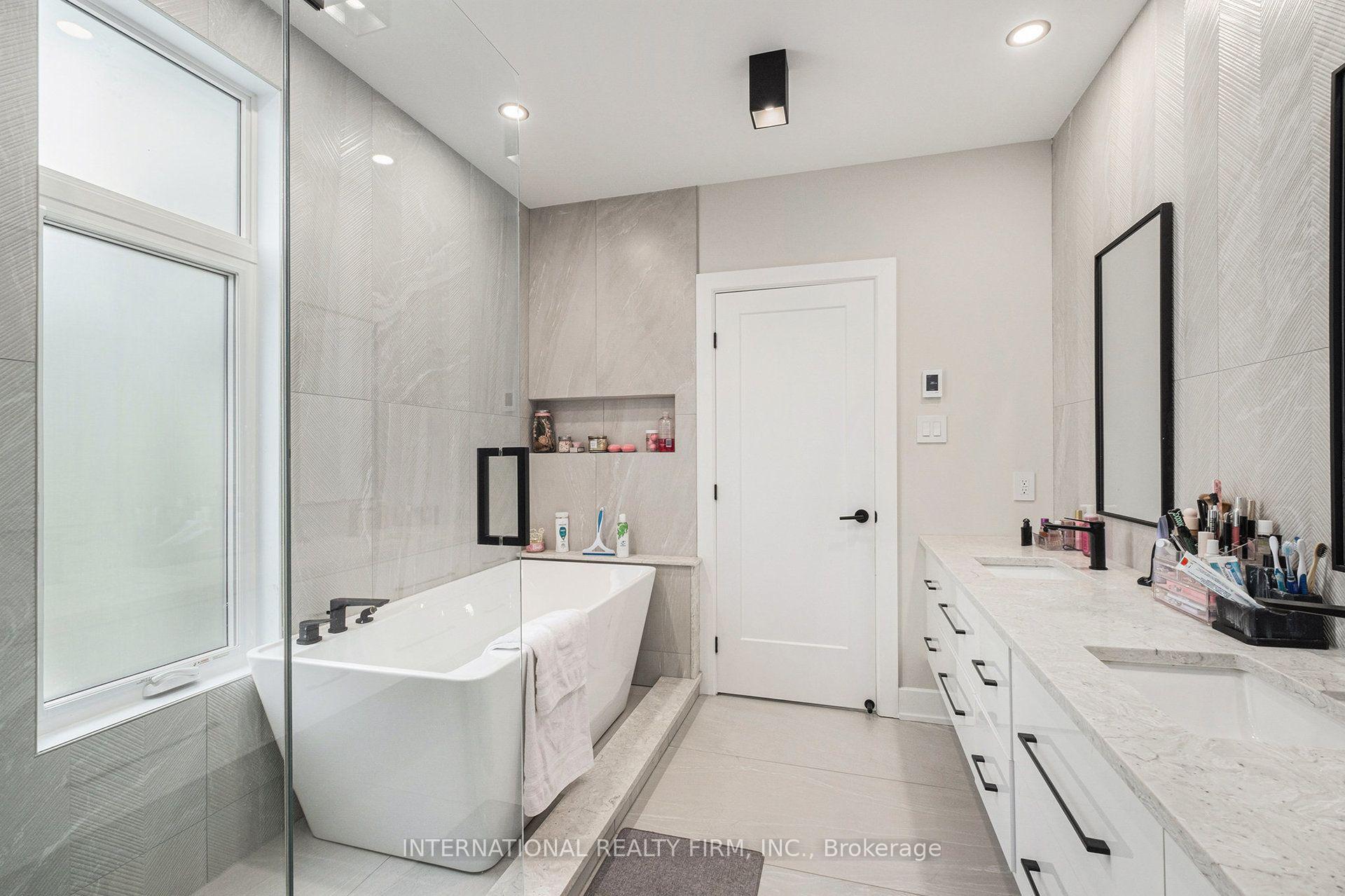 Photo 23 of 79 Boyce Avenue, Ottawa, Britannia — HOMEH