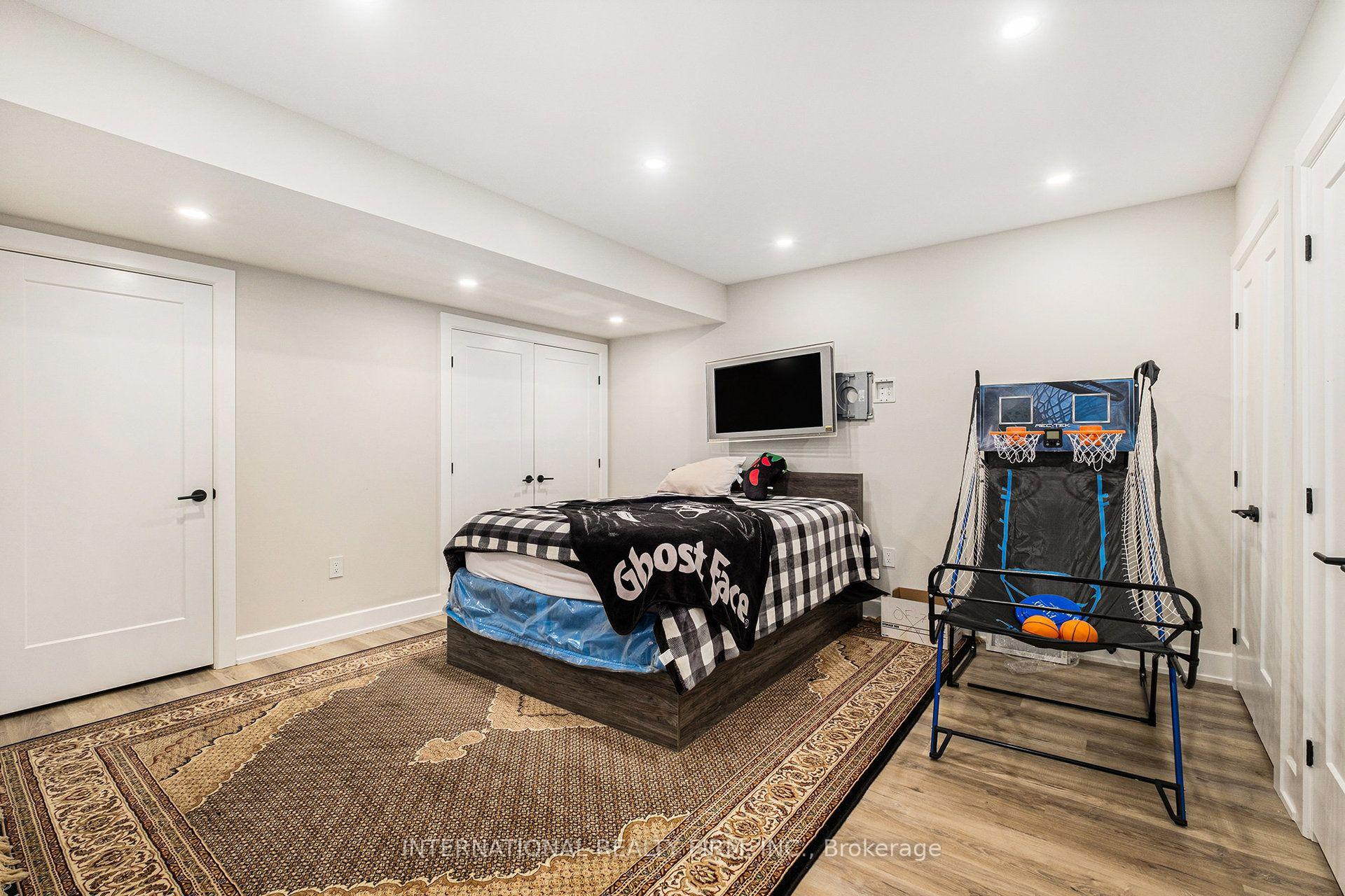Photo 32 of 79 Boyce Avenue, Ottawa, Britannia — HOMEH