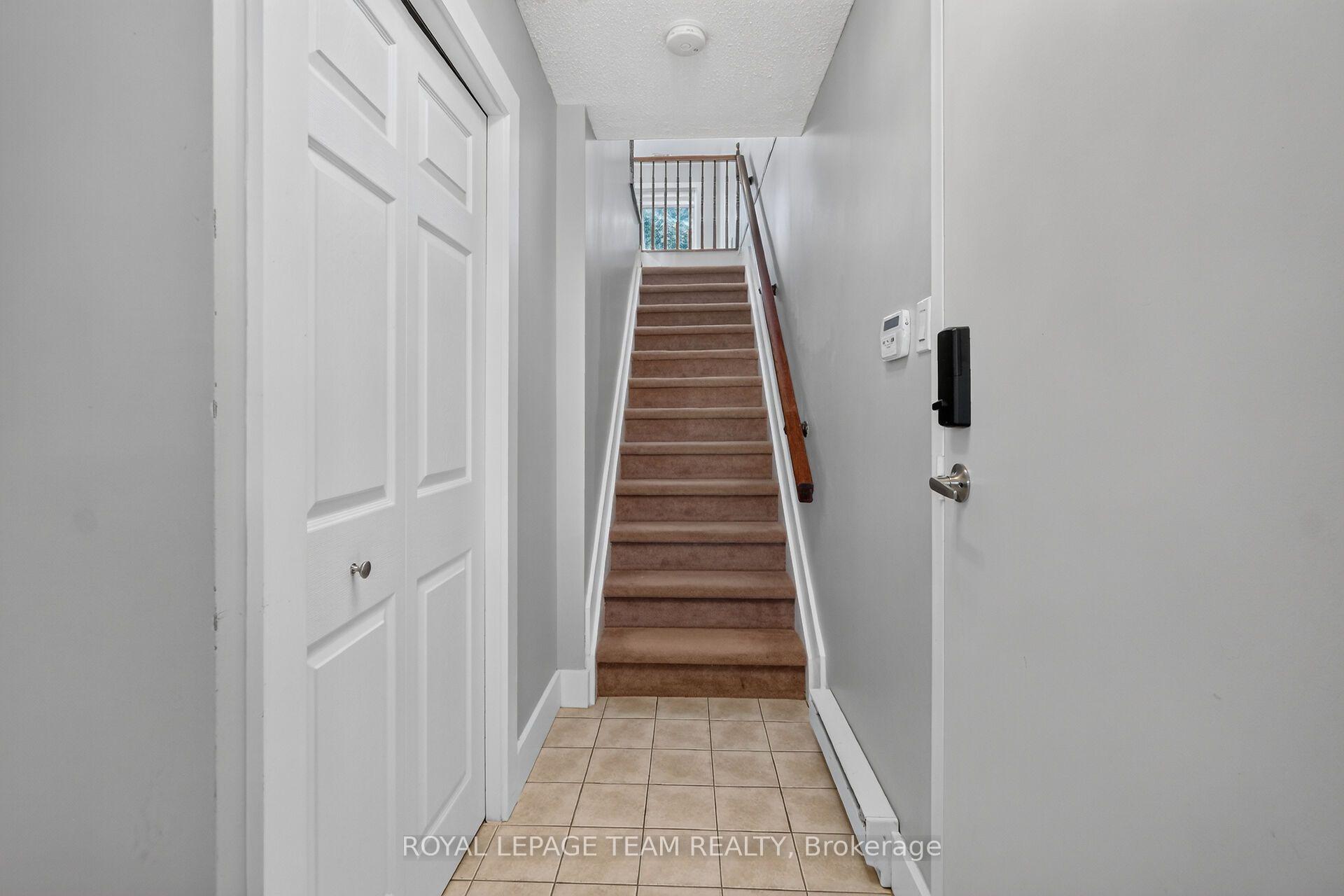 Photo 5 of Unit 6, 4482 Harper Avenue, Ottawa, Carson Grove — HOMEH