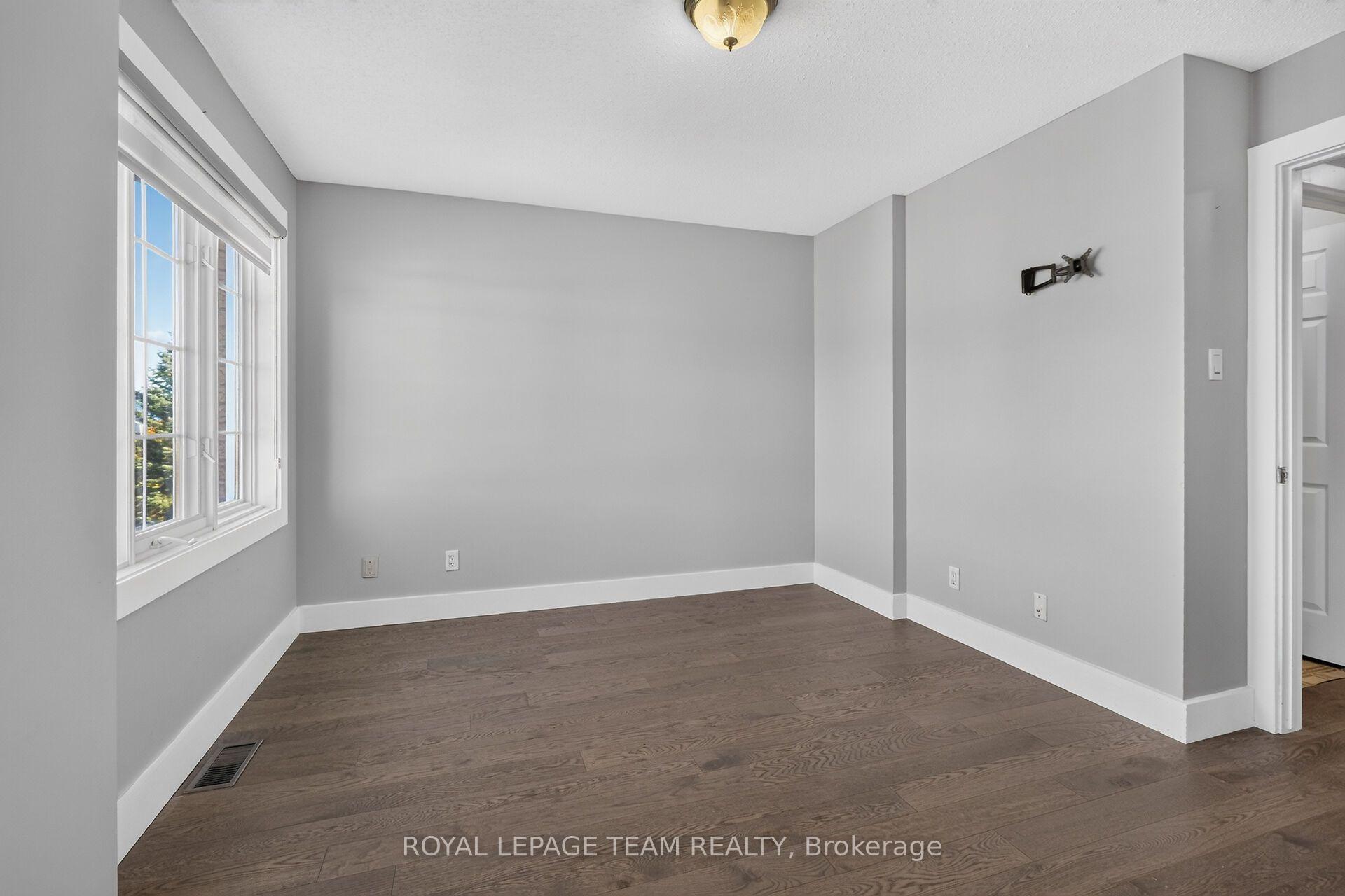 Photo 23 of Unit 6, 4482 Harper Avenue, Ottawa, Carson Grove — HOMEH