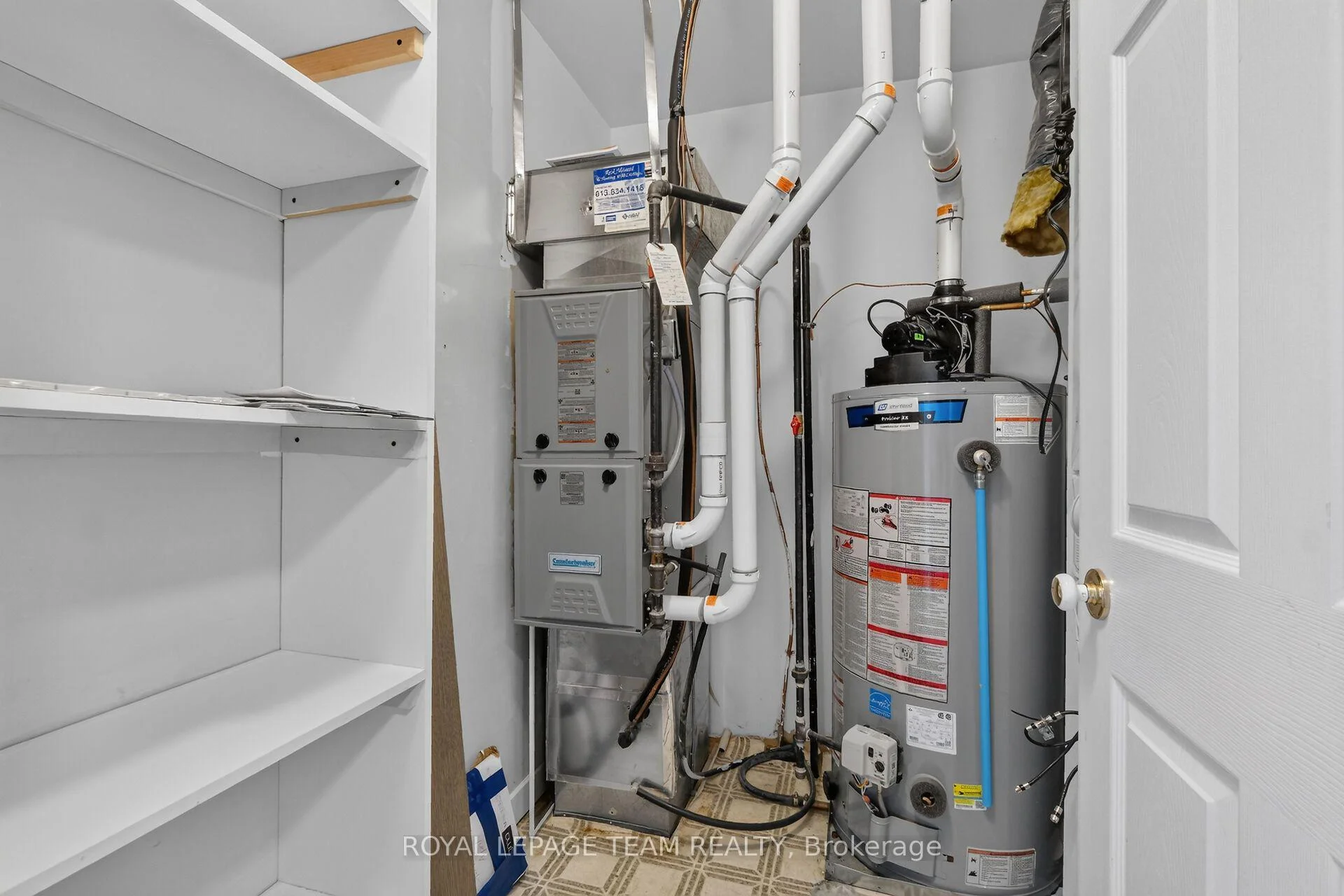 Photo 12 of Unit 6, 4482 Harper Avenue, Ottawa, Carson Grove — HOMEH