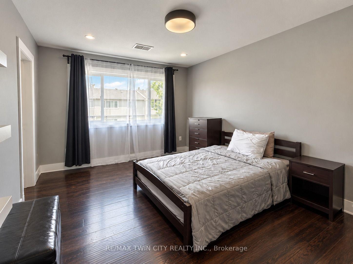 Photo 14 of Unit 100, 30 Green Valley Drive, Kitchener, Pioneer Park — HOMEH