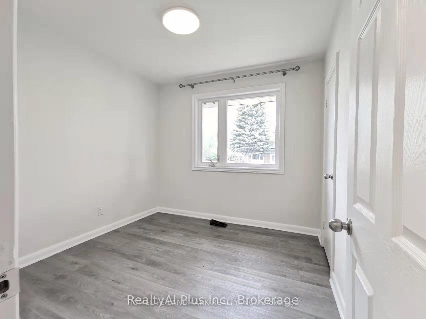 Photo 8 of Unit Main, 28 Benfer Road, Richmond Hill, Crosby — HOMEH
