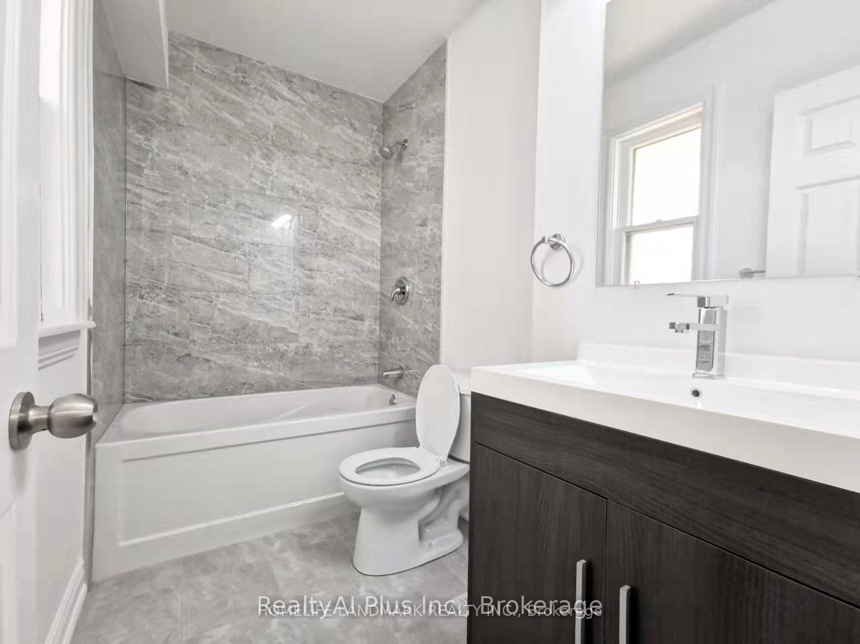 Photo 12 of Unit Main, 28 Benfer Road, Richmond Hill, Crosby — HOMEH