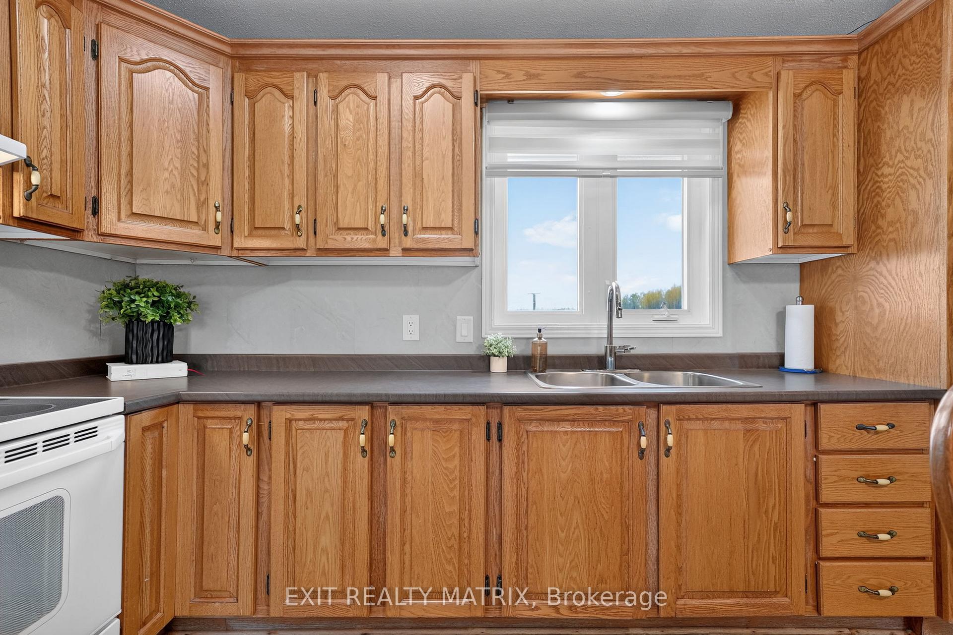 Photo 12 of 2871 Russland Road, Ottawa, Vars & Area — HOMEH