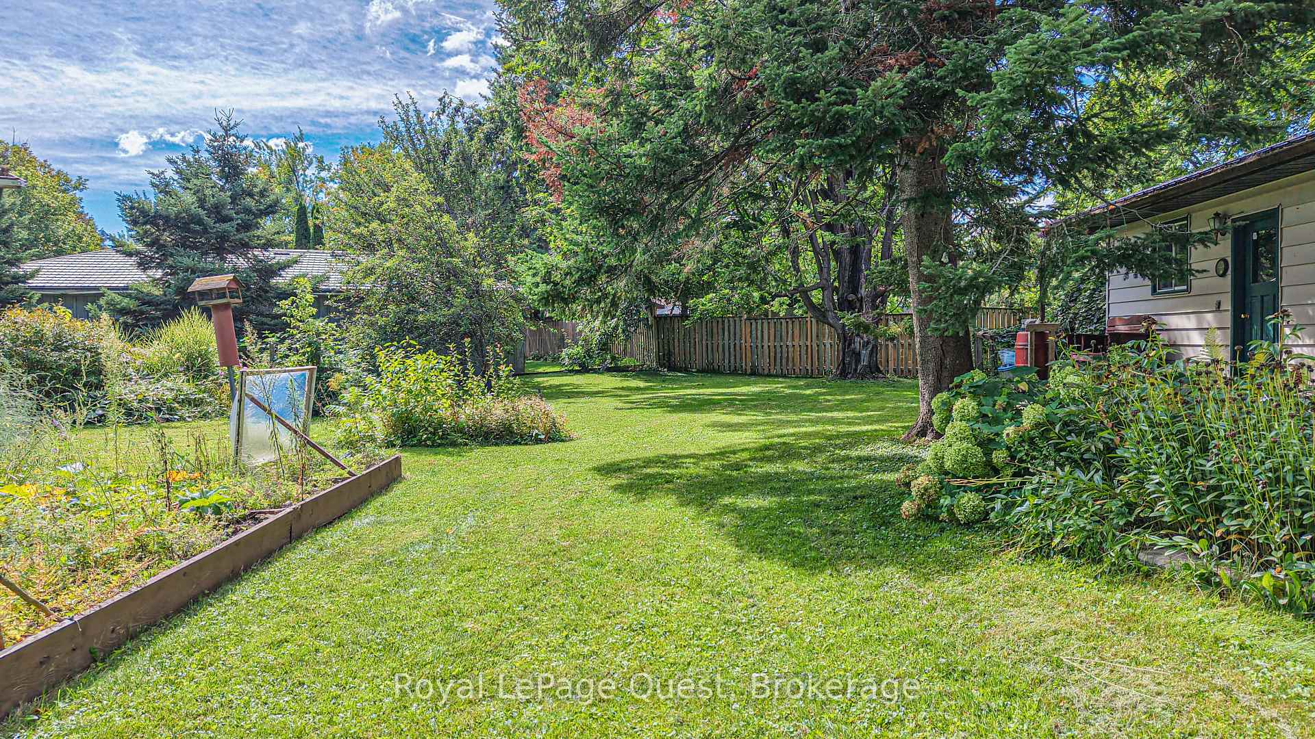 Photo 6 of 17 Hughes Road E, Orillia — HOMEH