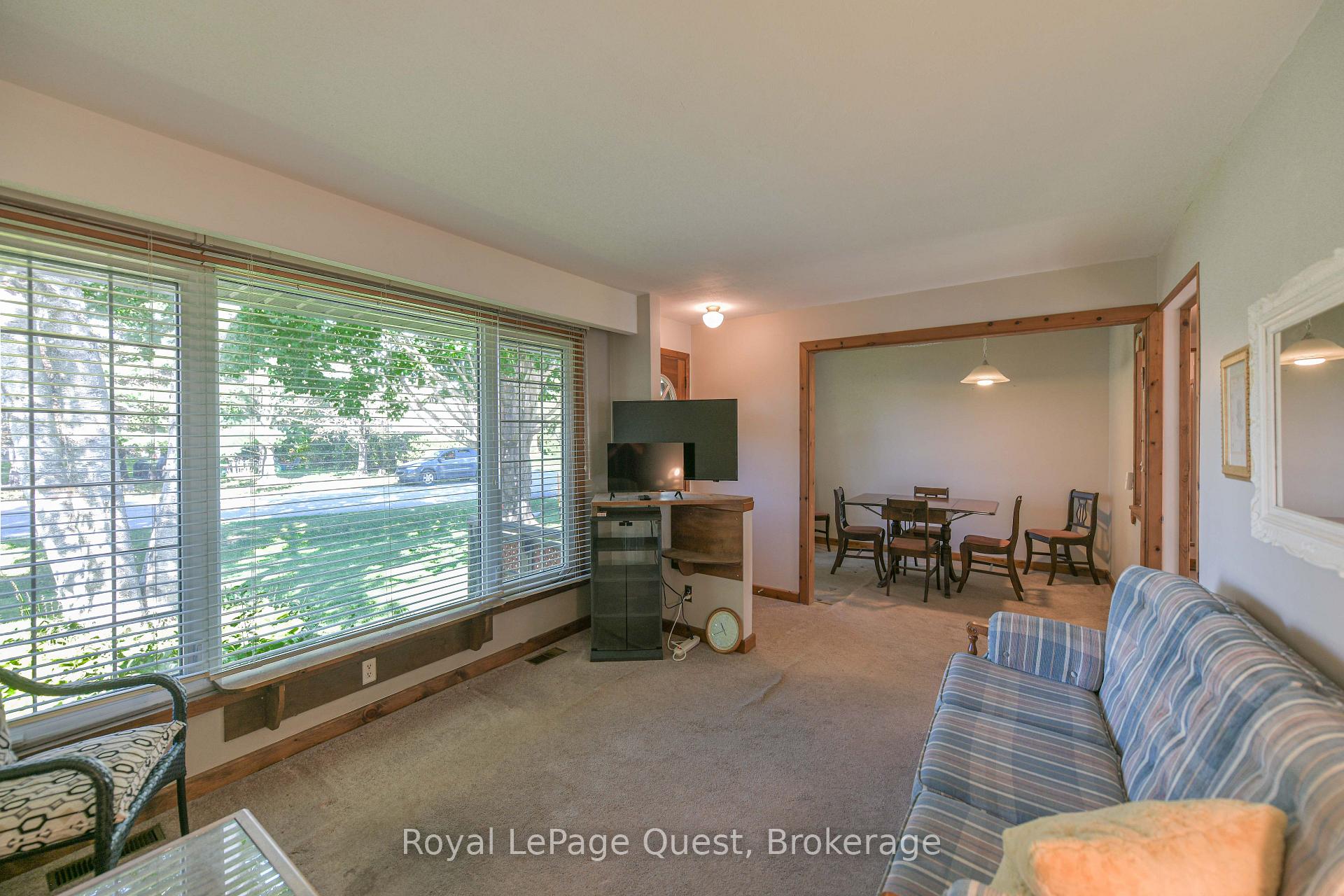 Photo 12 of 17 Hughes Road E, Orillia — HOMEH