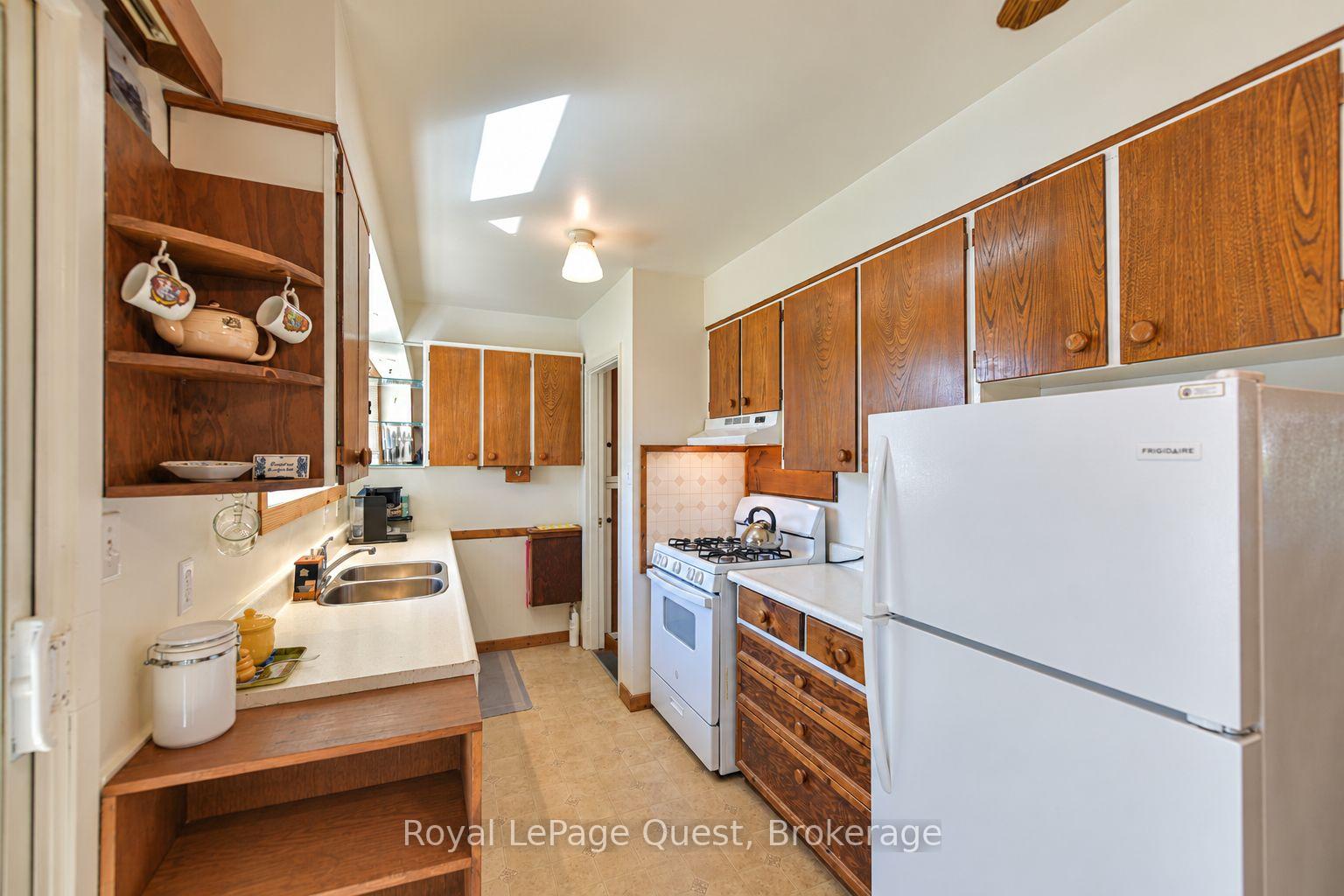 Photo 13 of 17 Hughes Road E, Orillia — HOMEH