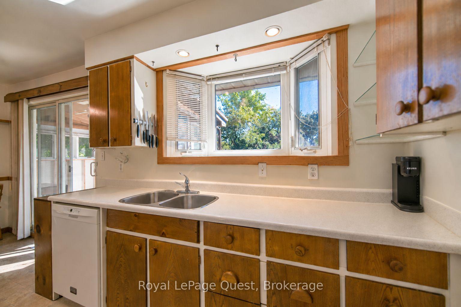 Photo 14 of 17 Hughes Road E, Orillia — HOMEH