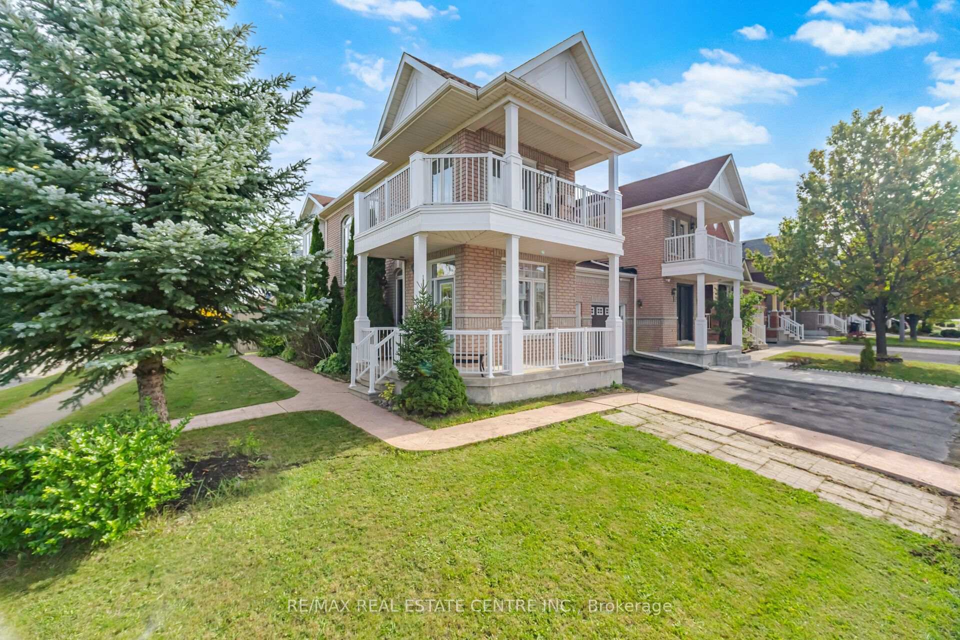Photo 3 of 65 Connolly Crescent, Brampton, Sandringham-Wellington — HOMEH
