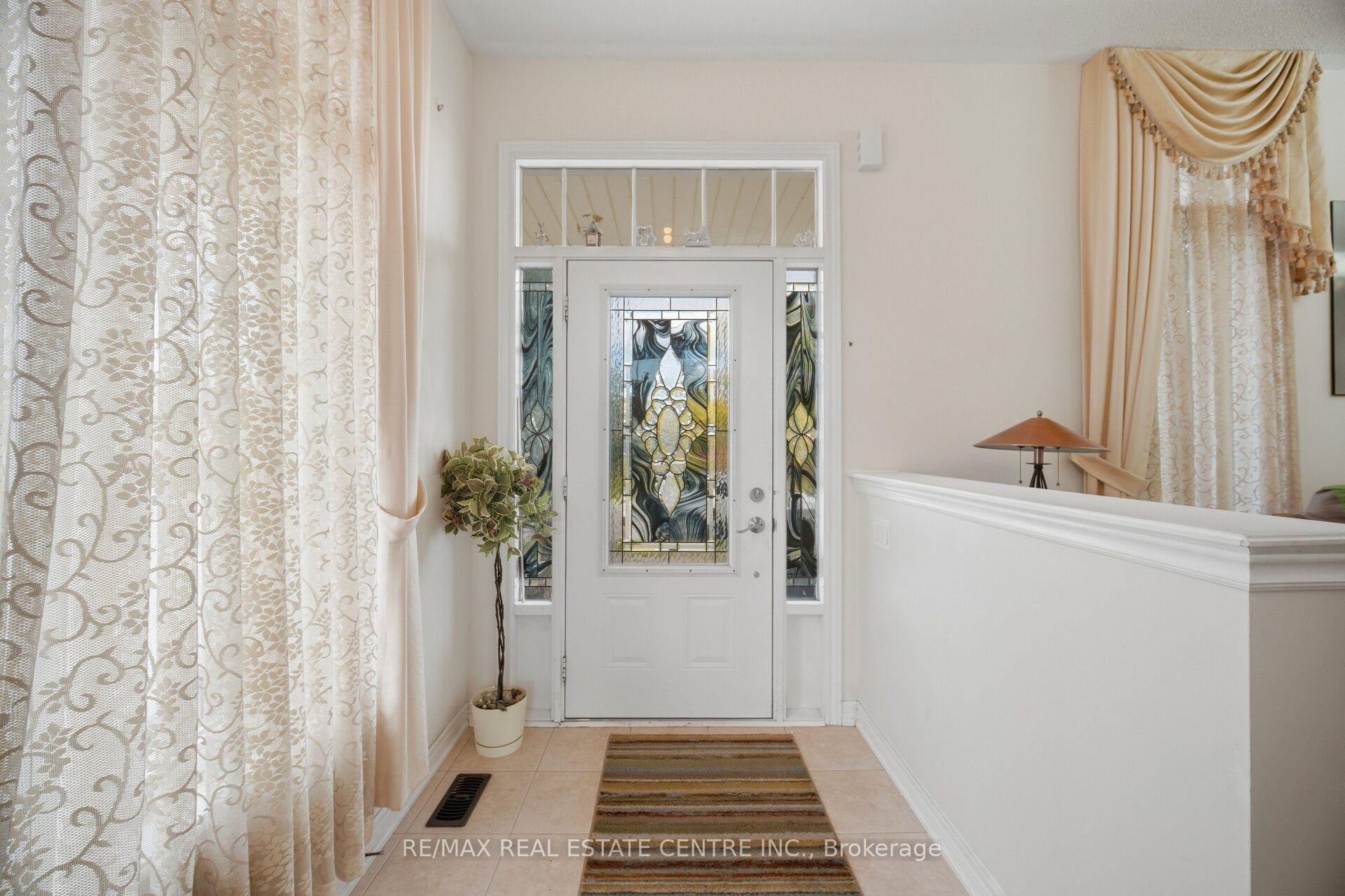 Photo 6 of 65 Connolly Crescent, Brampton, Sandringham-Wellington — HOMEH