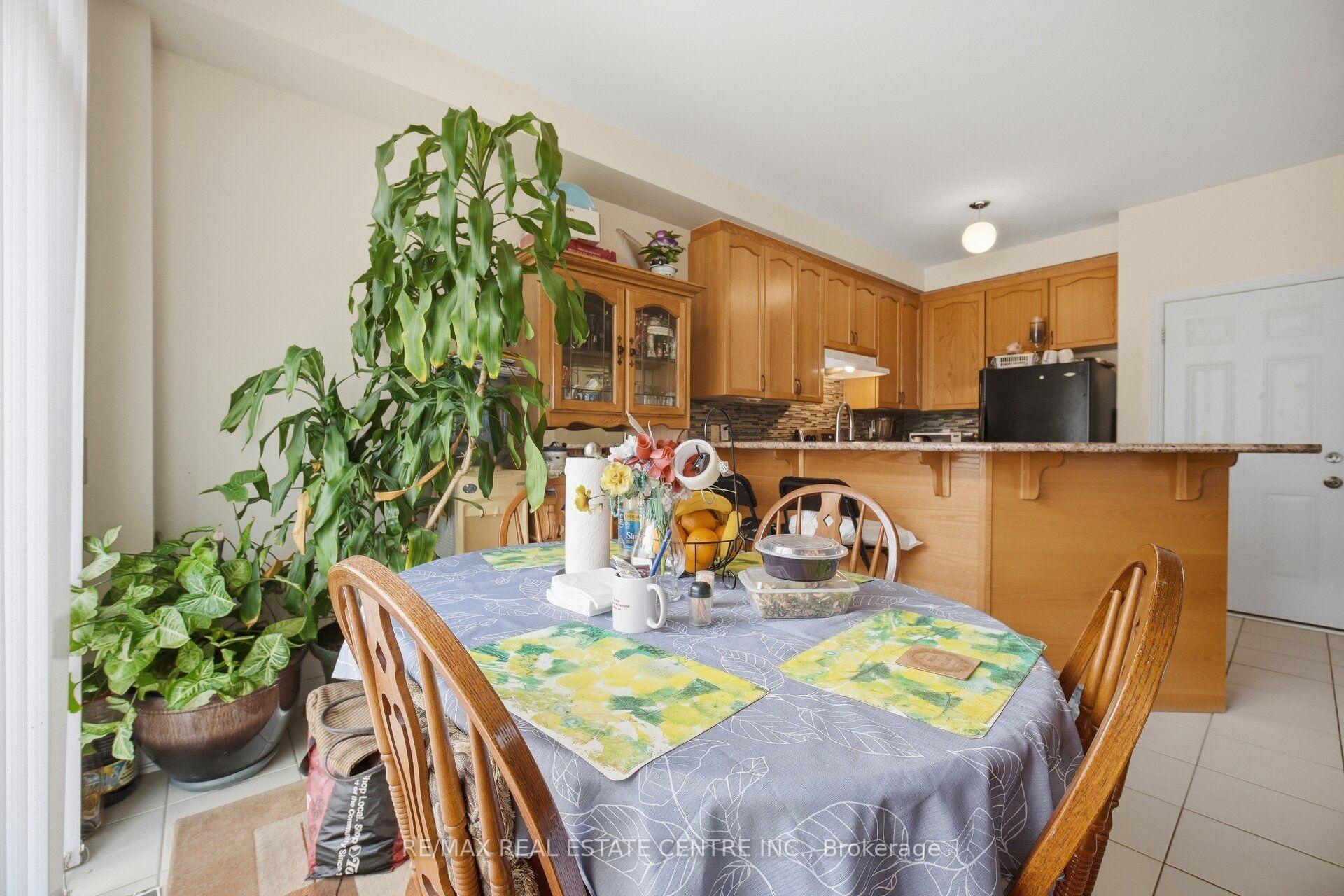 Photo 15 of 65 Connolly Crescent, Brampton, Sandringham-Wellington — HOMEH