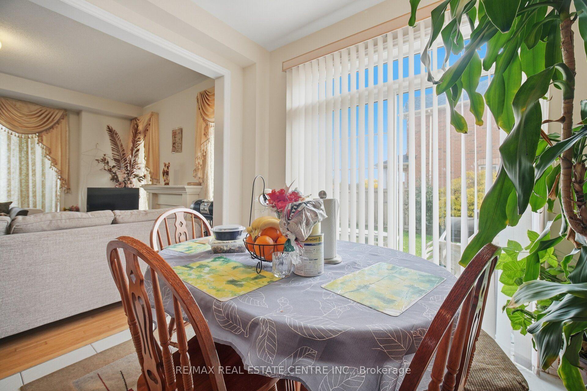 Photo 17 of 65 Connolly Crescent, Brampton, Sandringham-Wellington — HOMEH