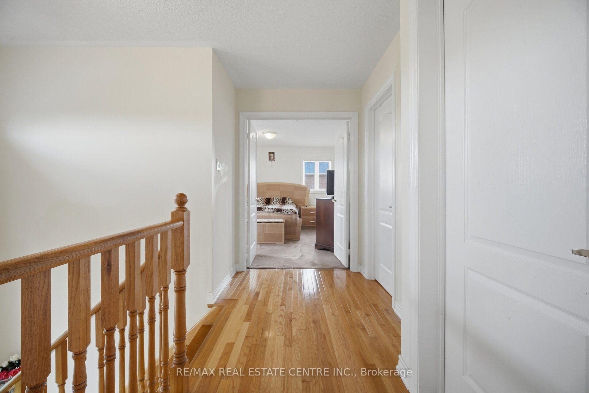 Photo 23 of 65 Connolly Crescent, Brampton, Sandringham-Wellington — HOMEH