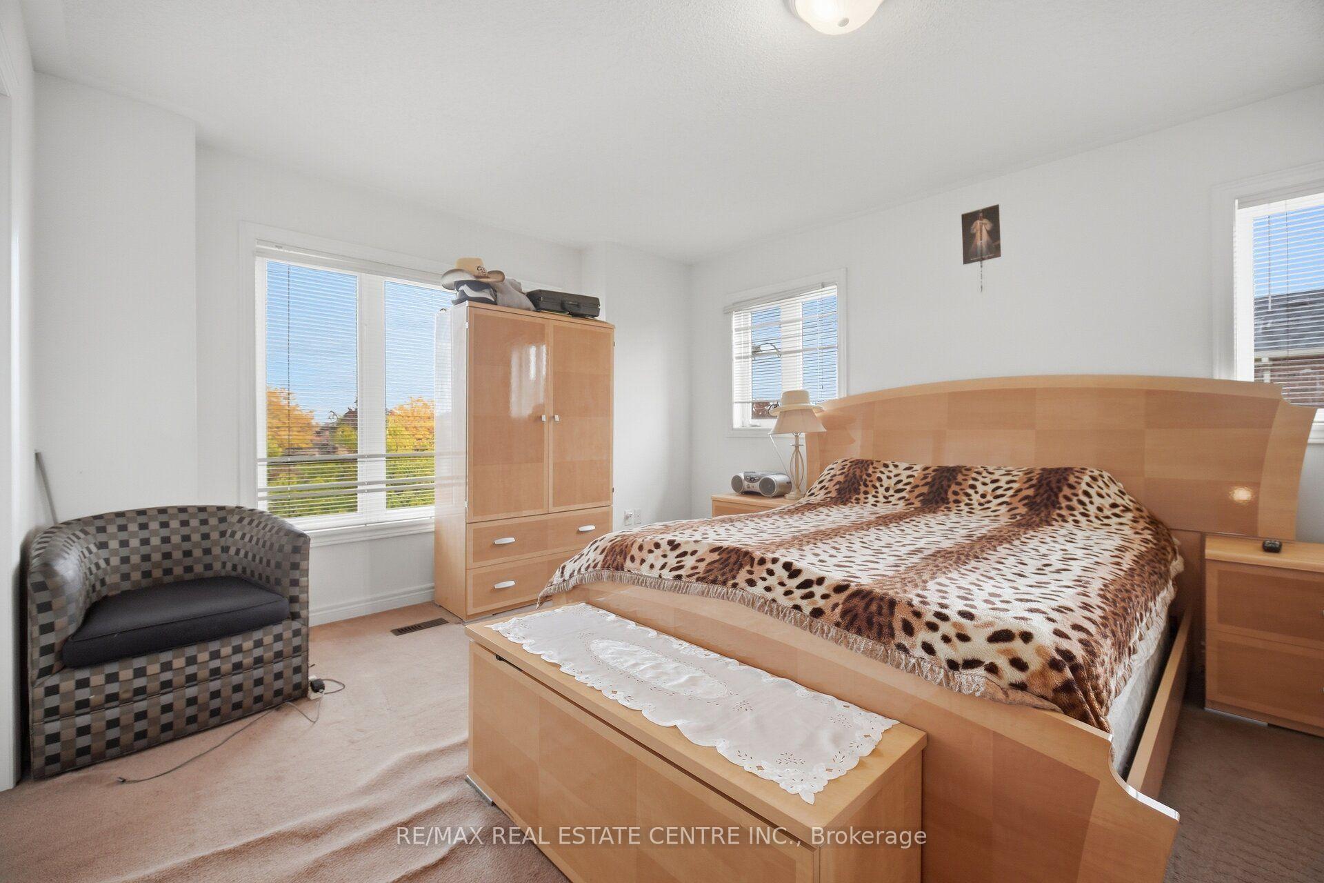 Photo 24 of 65 Connolly Crescent, Brampton, Sandringham-Wellington — HOMEH