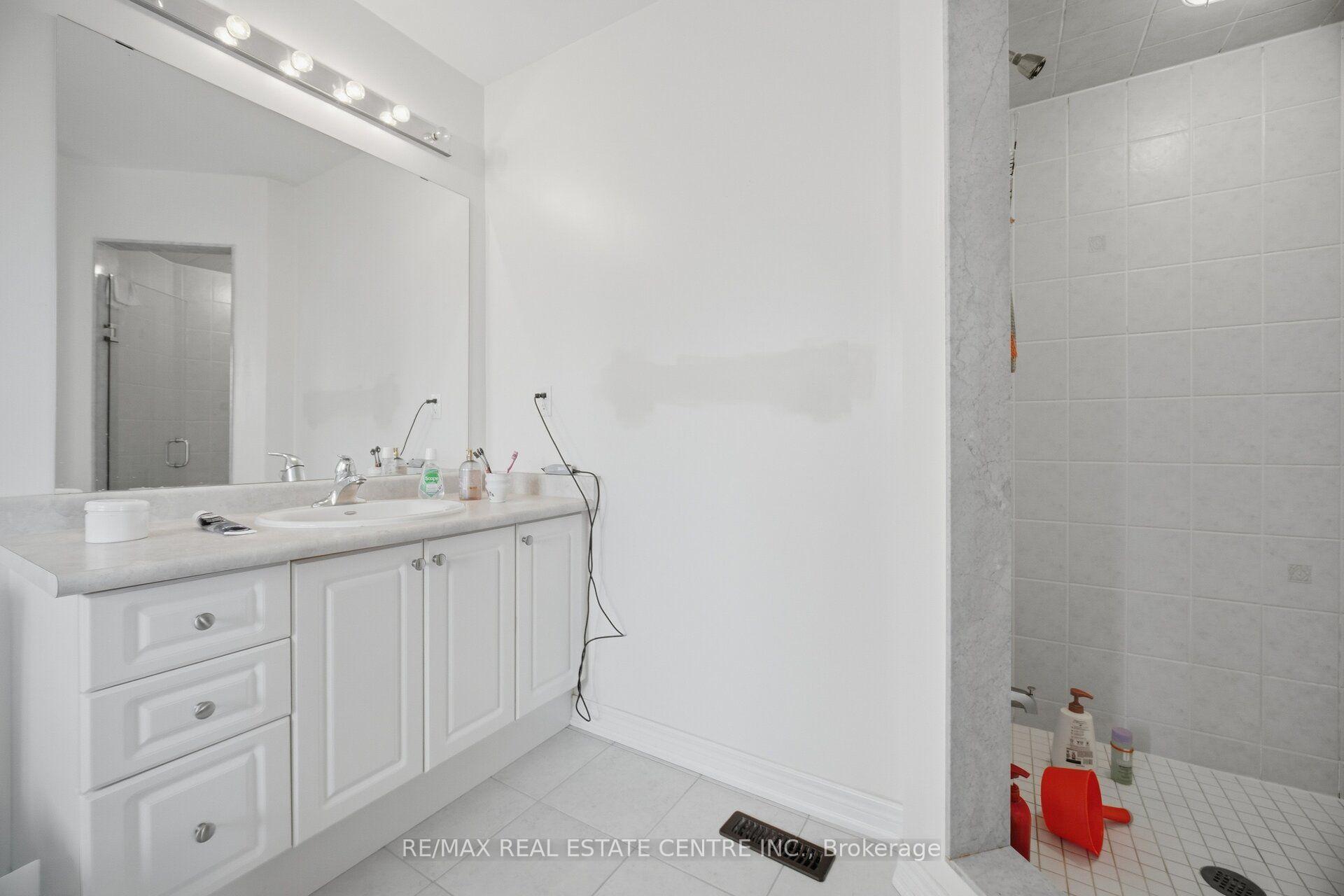 Photo 27 of 65 Connolly Crescent, Brampton, Sandringham-Wellington — HOMEH