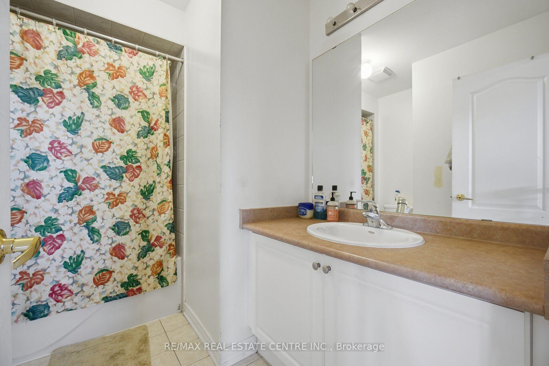 Photo 35 of 65 Connolly Crescent, Brampton, Sandringham-Wellington — HOMEH