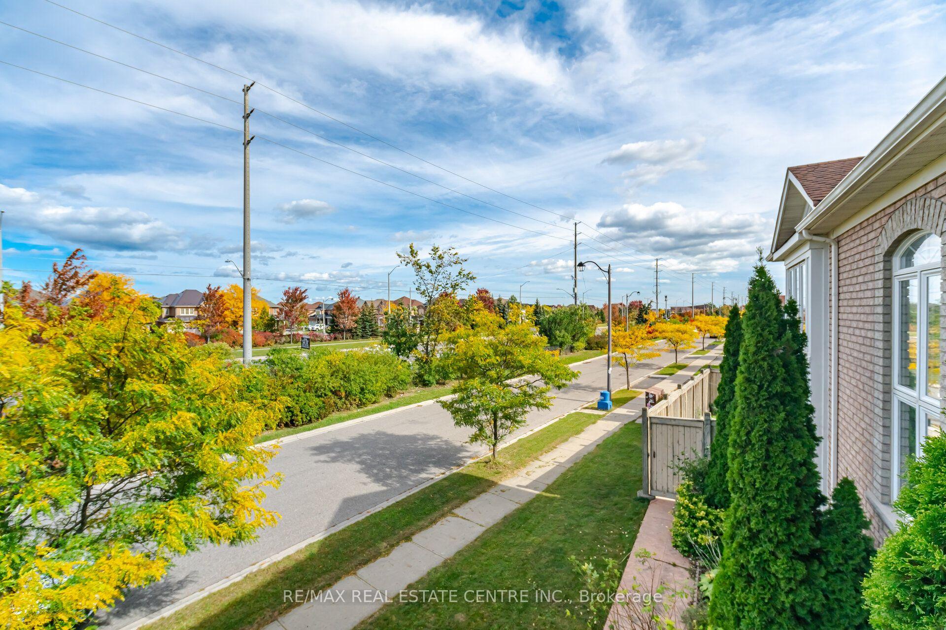Photo 41 of 65 Connolly Crescent, Brampton, Sandringham-Wellington — HOMEH