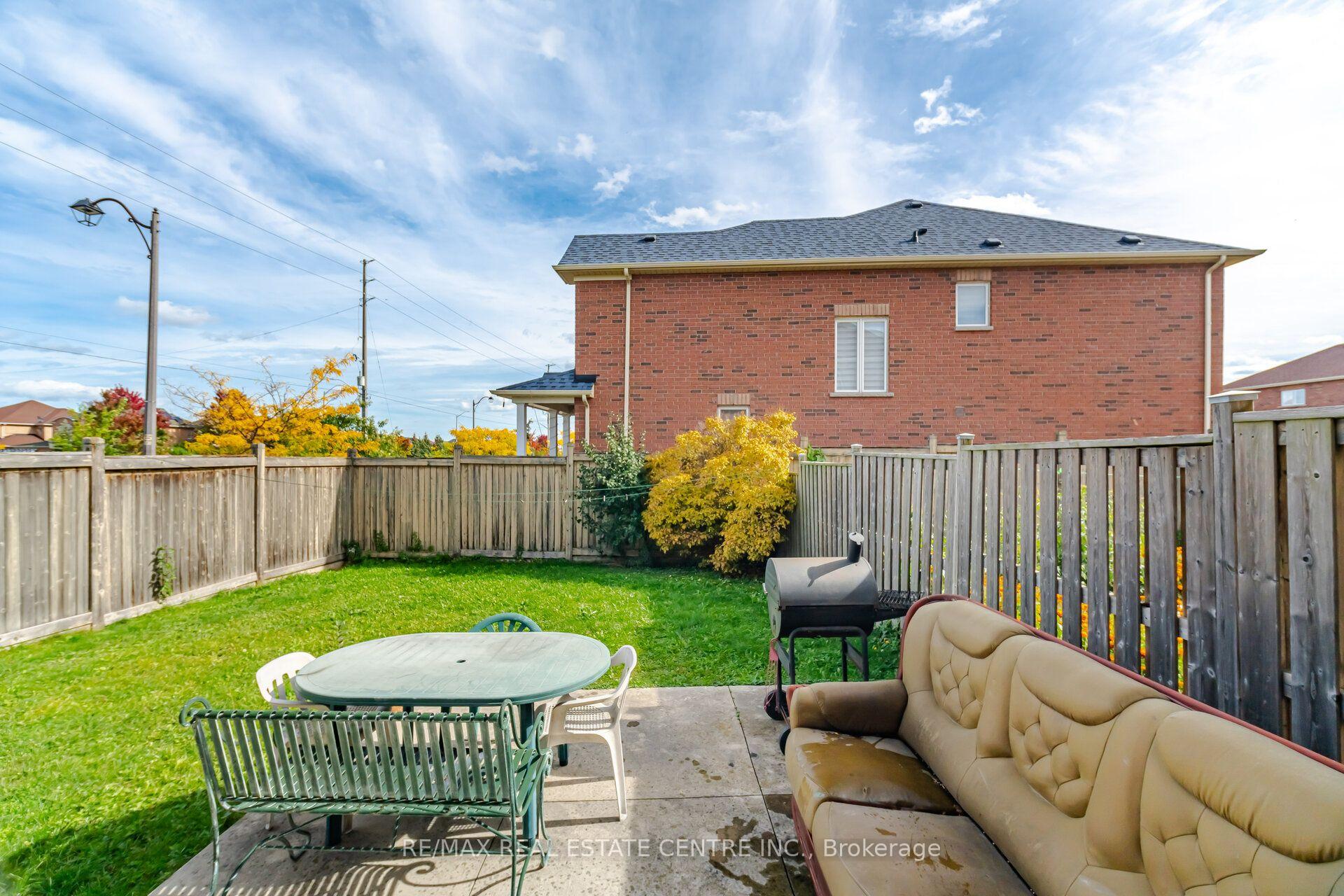 Photo 42 of 65 Connolly Crescent, Brampton, Sandringham-Wellington — HOMEH