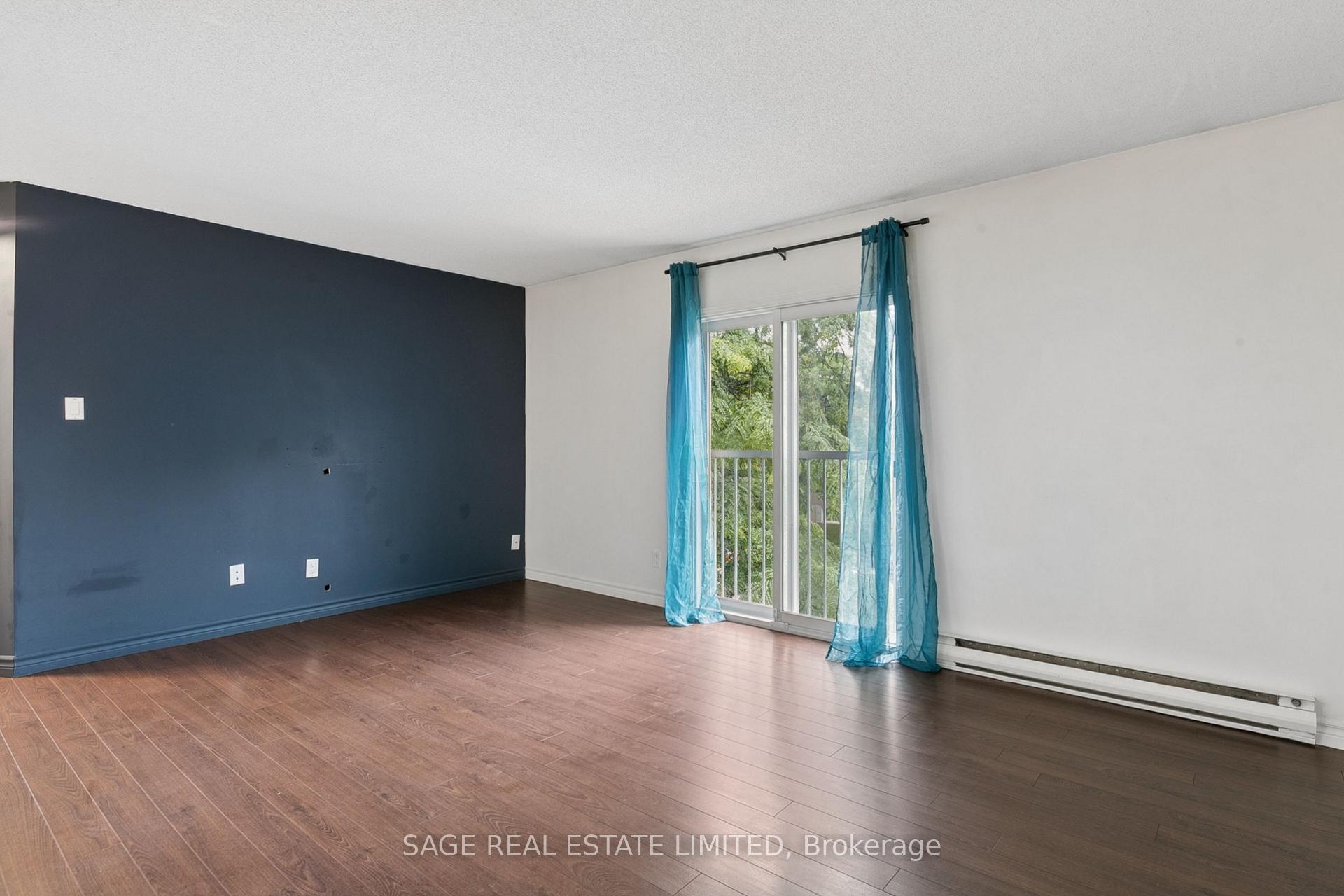 Photo 9 of Unit 10, 327 Northlake Drive, Waterloo, North Lakeshore — HOMEH