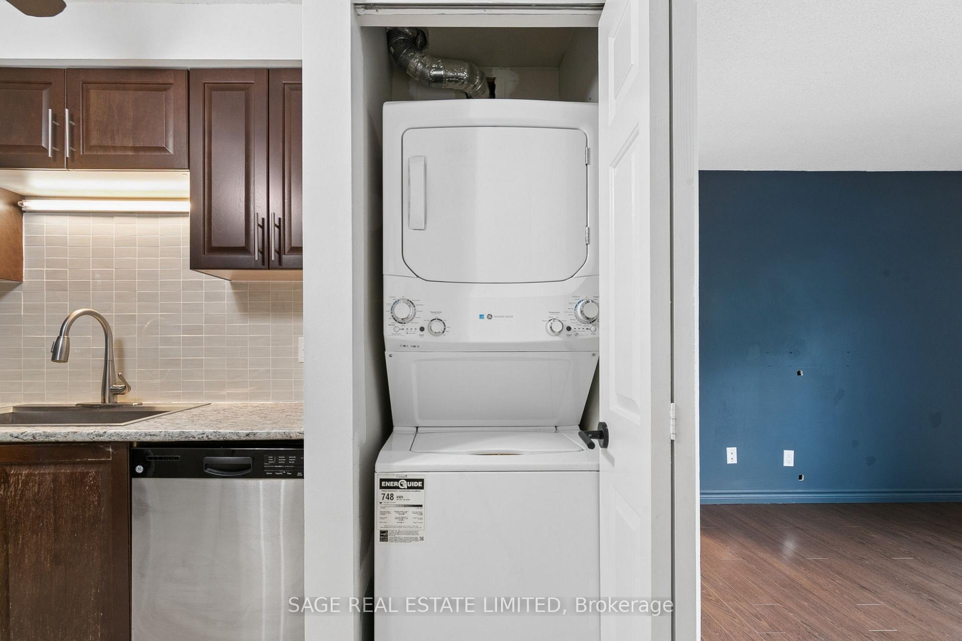 Photo 16 of Unit 10, 327 Northlake Drive, Waterloo, North Lakeshore — HOMEH
