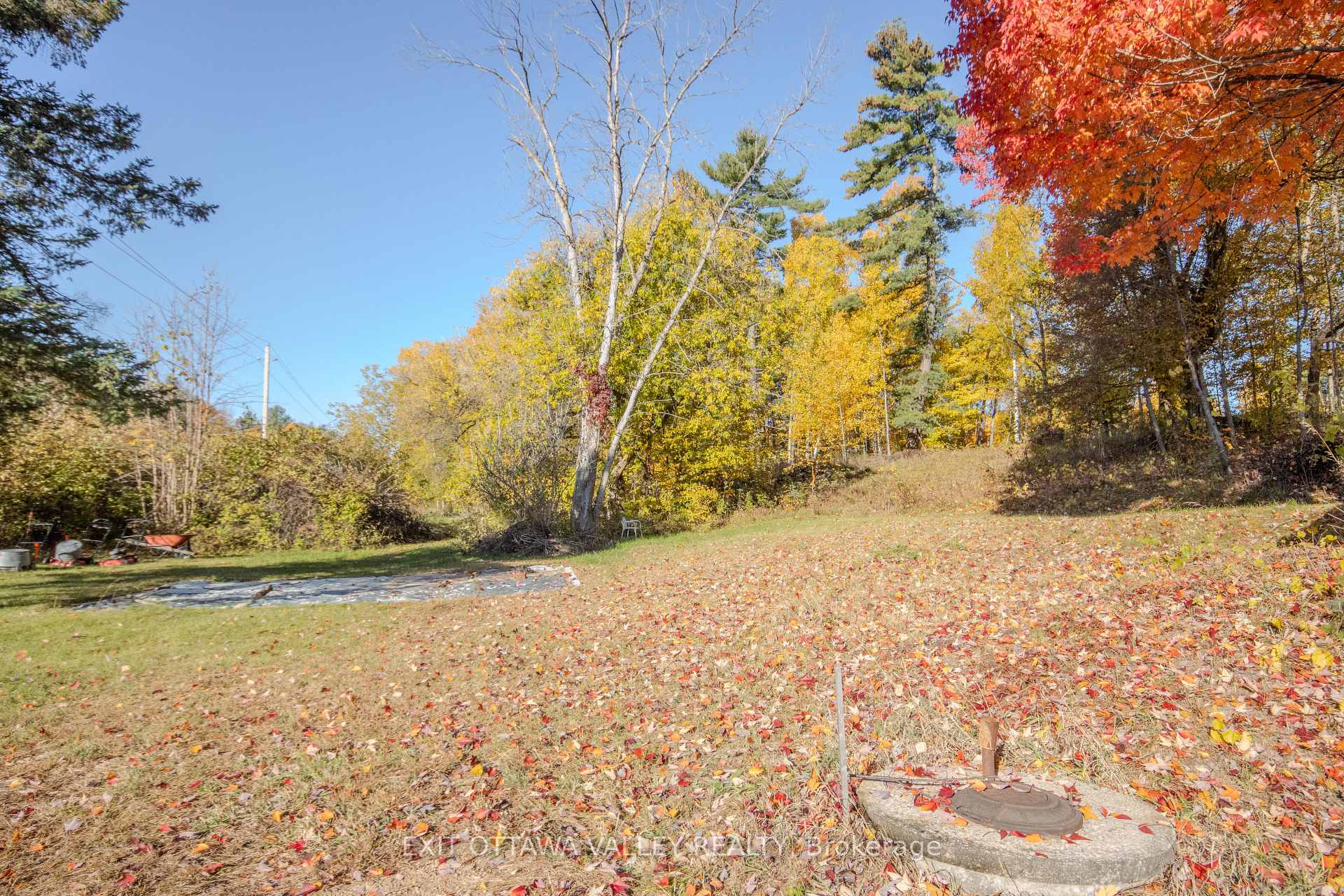 Photo 39 of 12894 Highway 60, North Algona Wilberforce, North Algona/Wilberforce Twp — HOMEH