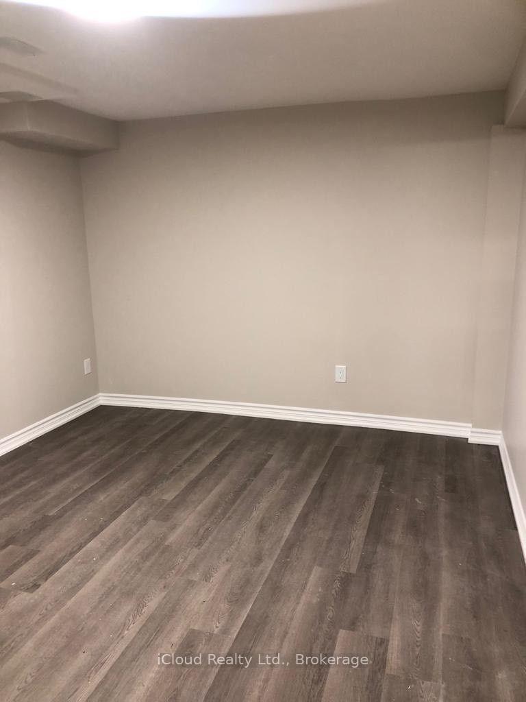 Photo 10 of 5473 Red Brush Drive, Mississauga, Hurontario — HOMEH
