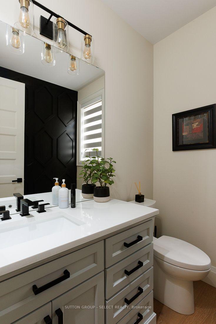 Photo 5 of 1286 Silverfox Drive, London, North S — HOMEH