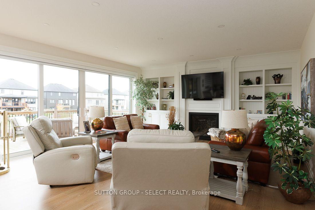 Photo 7 of 1286 Silverfox Drive, London, North S — HOMEH