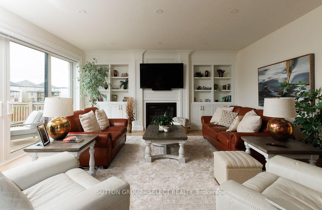 Photo 8 of 1286 Silverfox Drive, London, North S — HOMEH
