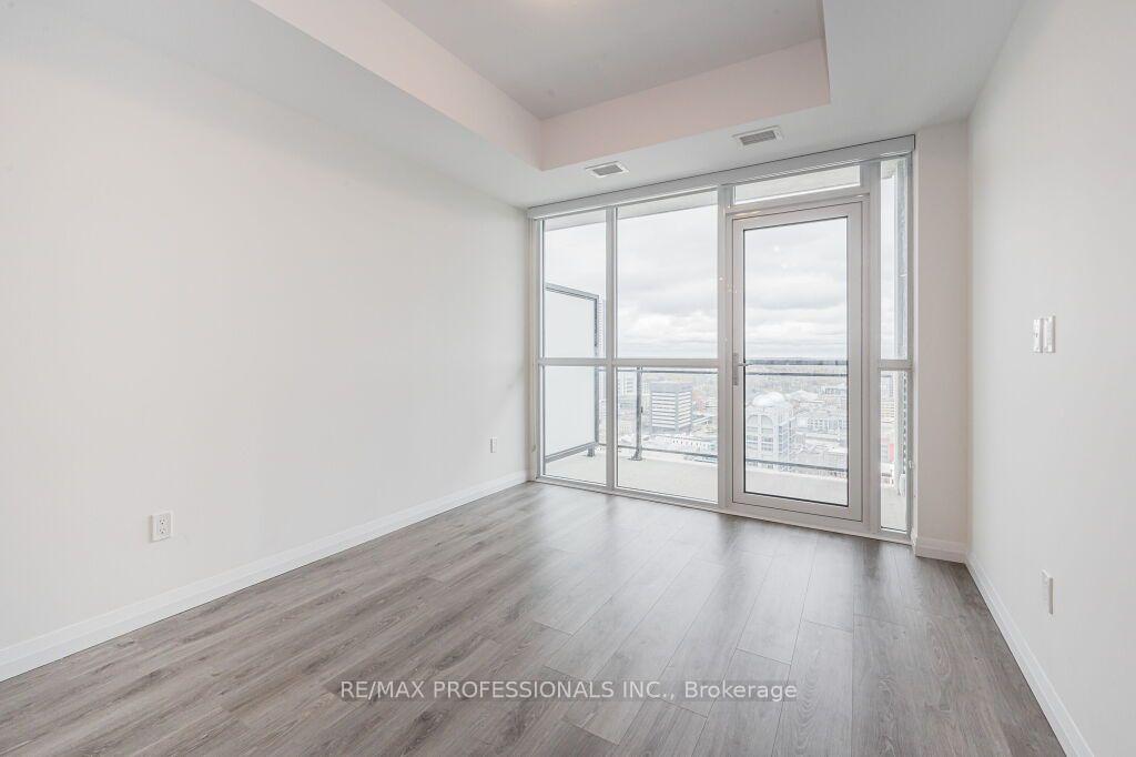Photo 7 of Unit 2504, 60 Charles Street W, Kitchener, City Commercial Core — HOMEH