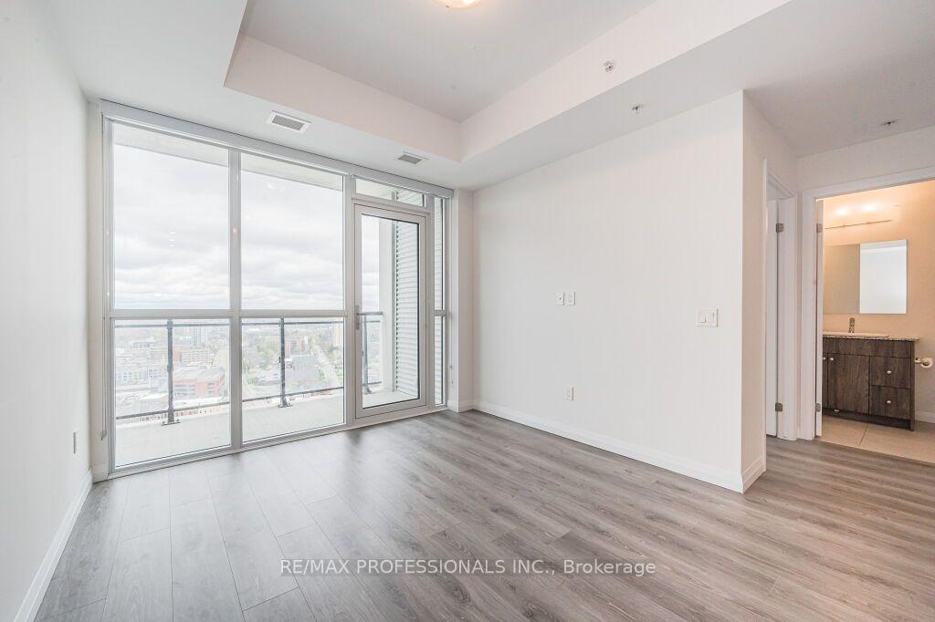 Photo 8 of Unit 2504, 60 Charles Street W, Kitchener, City Commercial Core — HOMEH