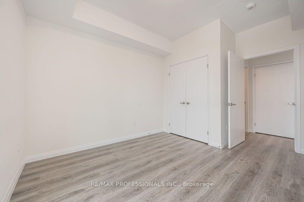 Photo 10 of Unit 2504, 60 Charles Street W, Kitchener, City Commercial Core — HOMEH
