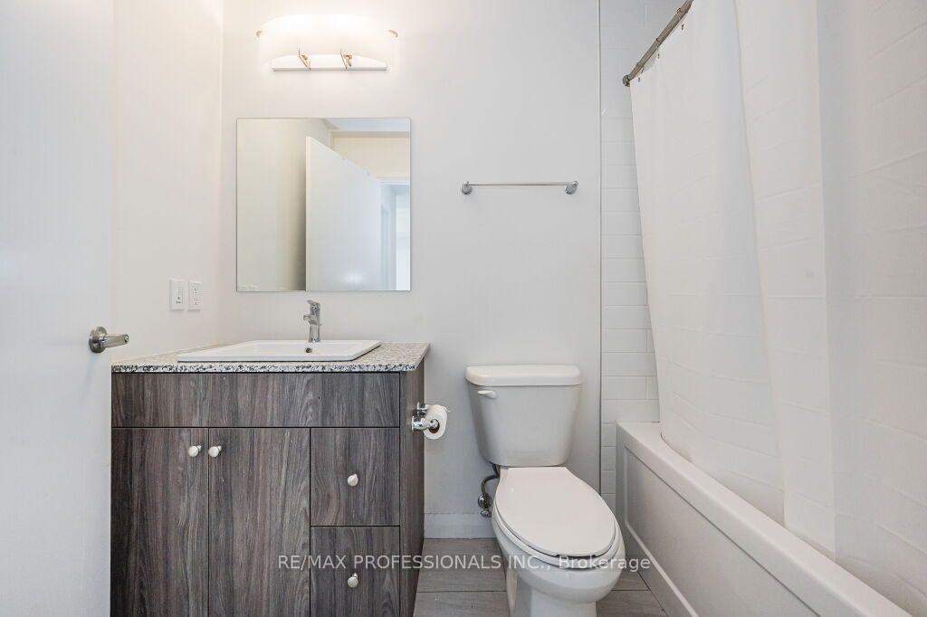 Photo 11 of Unit 2504, 60 Charles Street W, Kitchener, City Commercial Core — HOMEH