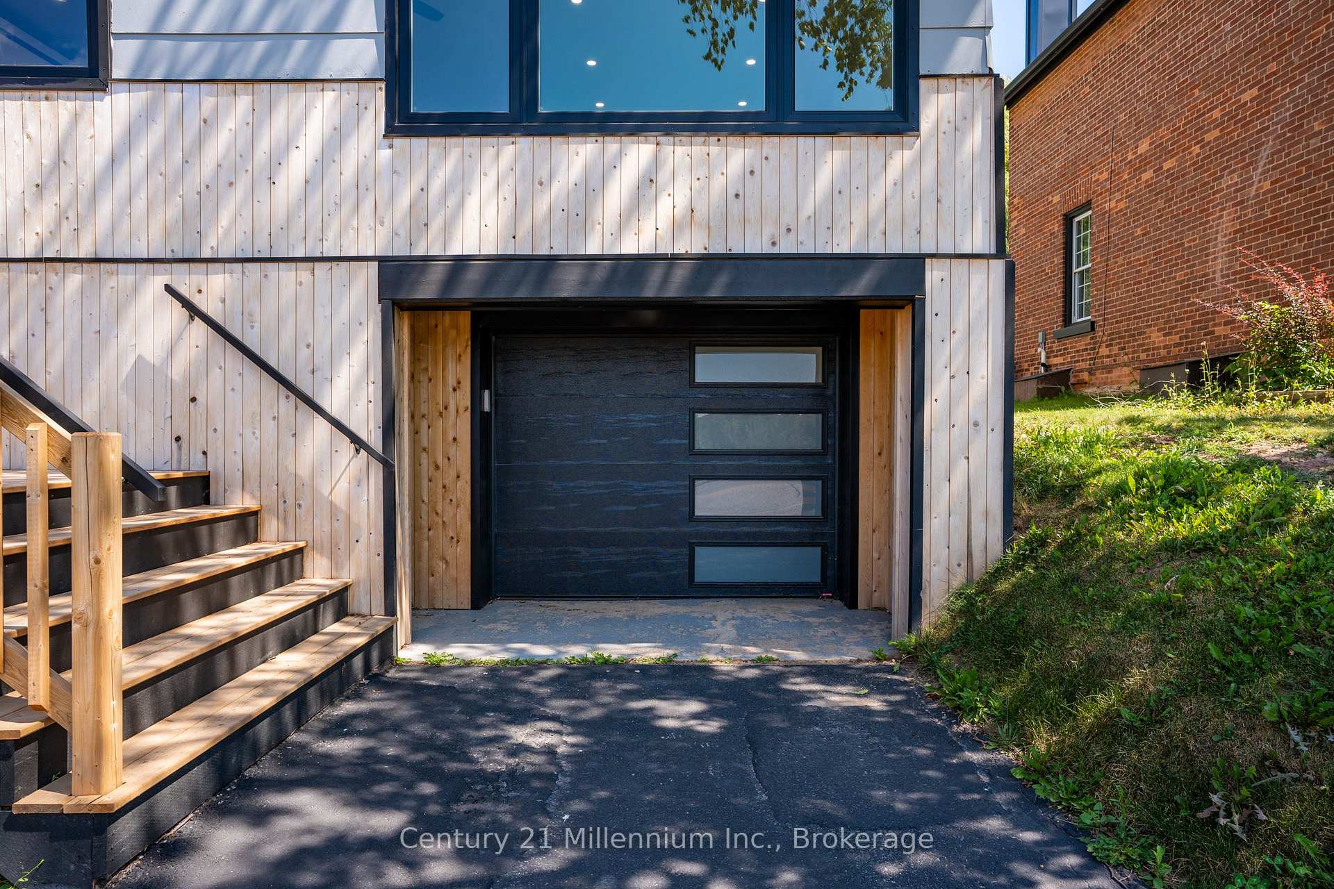 Photo 6 of 873 9th Avenue E, Owen Sound — HOMEH
