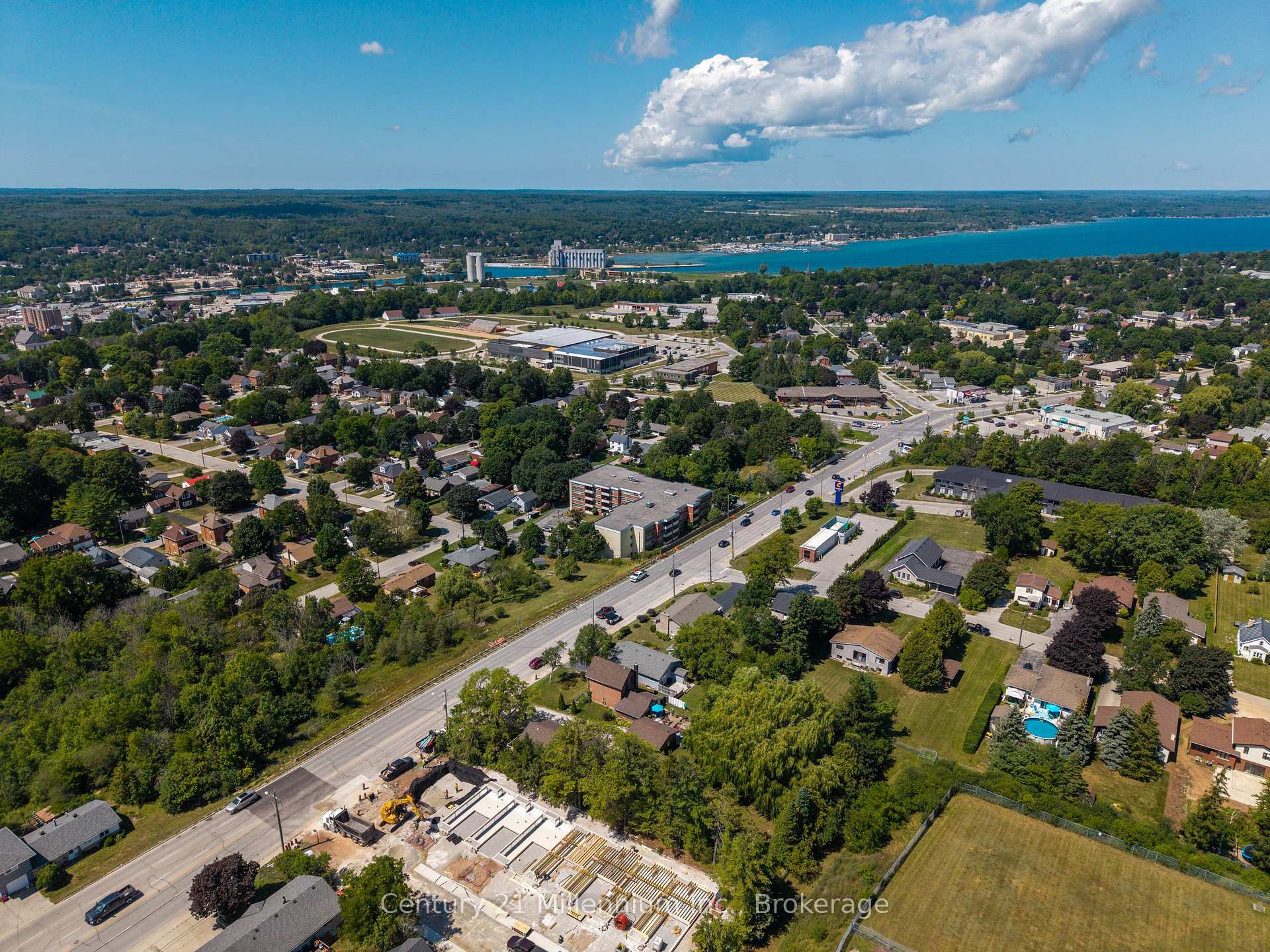 Photo 10 of 873 9th Avenue E, Owen Sound — HOMEH