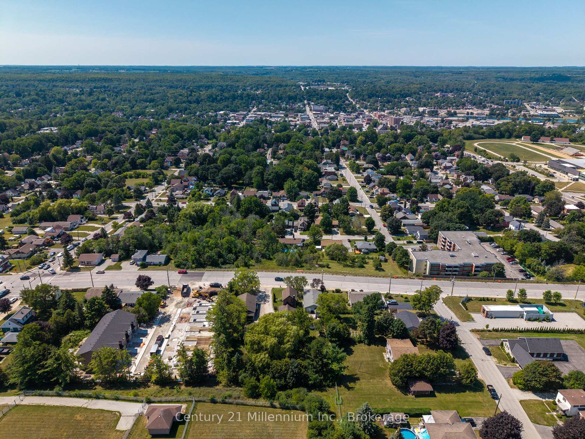 Photo 11 of 873 9th Avenue E, Owen Sound — HOMEH